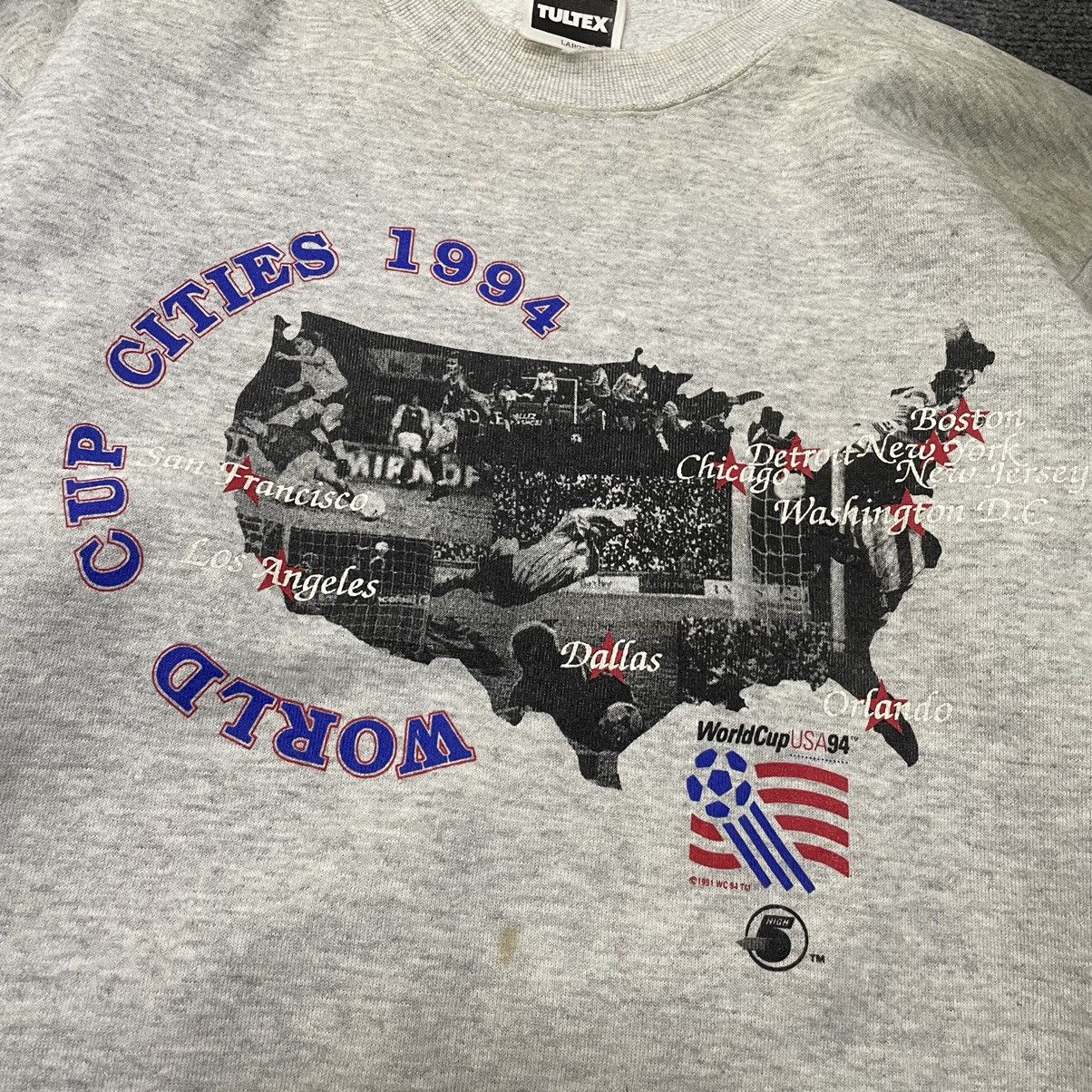 Vintage Vintage 1994 USA Fifa World Cup Cities Sweatshirt Size US M / EU 48-50 / 2 - 2 Thumbnail