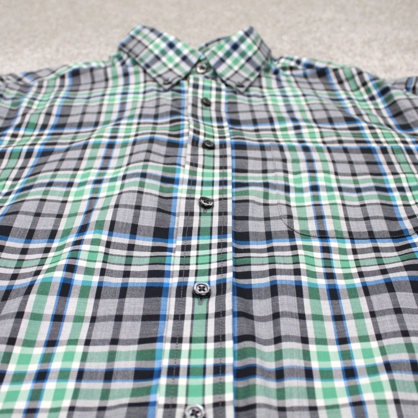 Jos. A. Bank Jos. A. Bank Shirt Mens Large Green/Black Plaid Tailored Fit 100% Cotton L/S Size US L / EU 52-54 / 3 - 4 Thumbnail