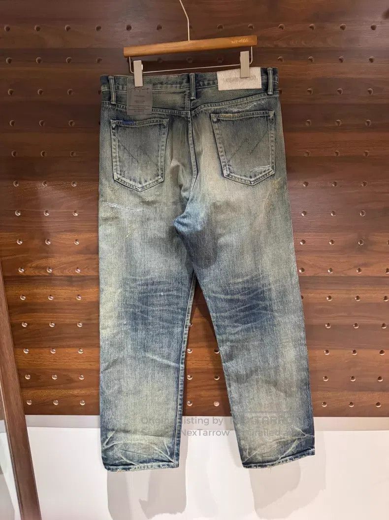 Neighborhood Neighborhood size L pants Size US 27 - 2 Thumbnail