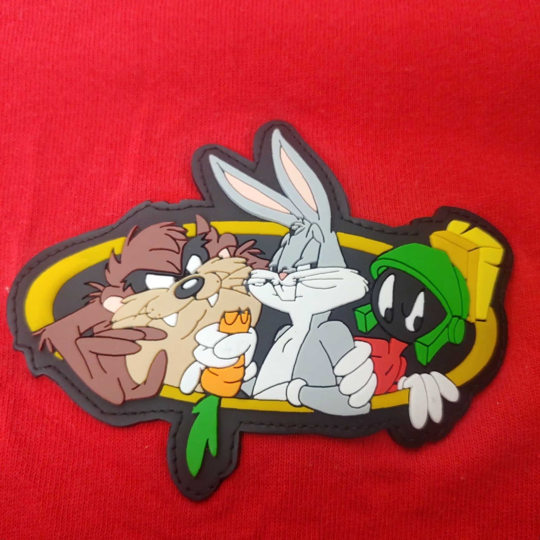Vintage VINTAGE Warner Bros T-Shirt 90s Cartoon Looney Tunes Bugs Bunny Marvin the Martian Red Adult Medium Mens Size US M / EU 48-50 / 2 - 4 Thumbnail