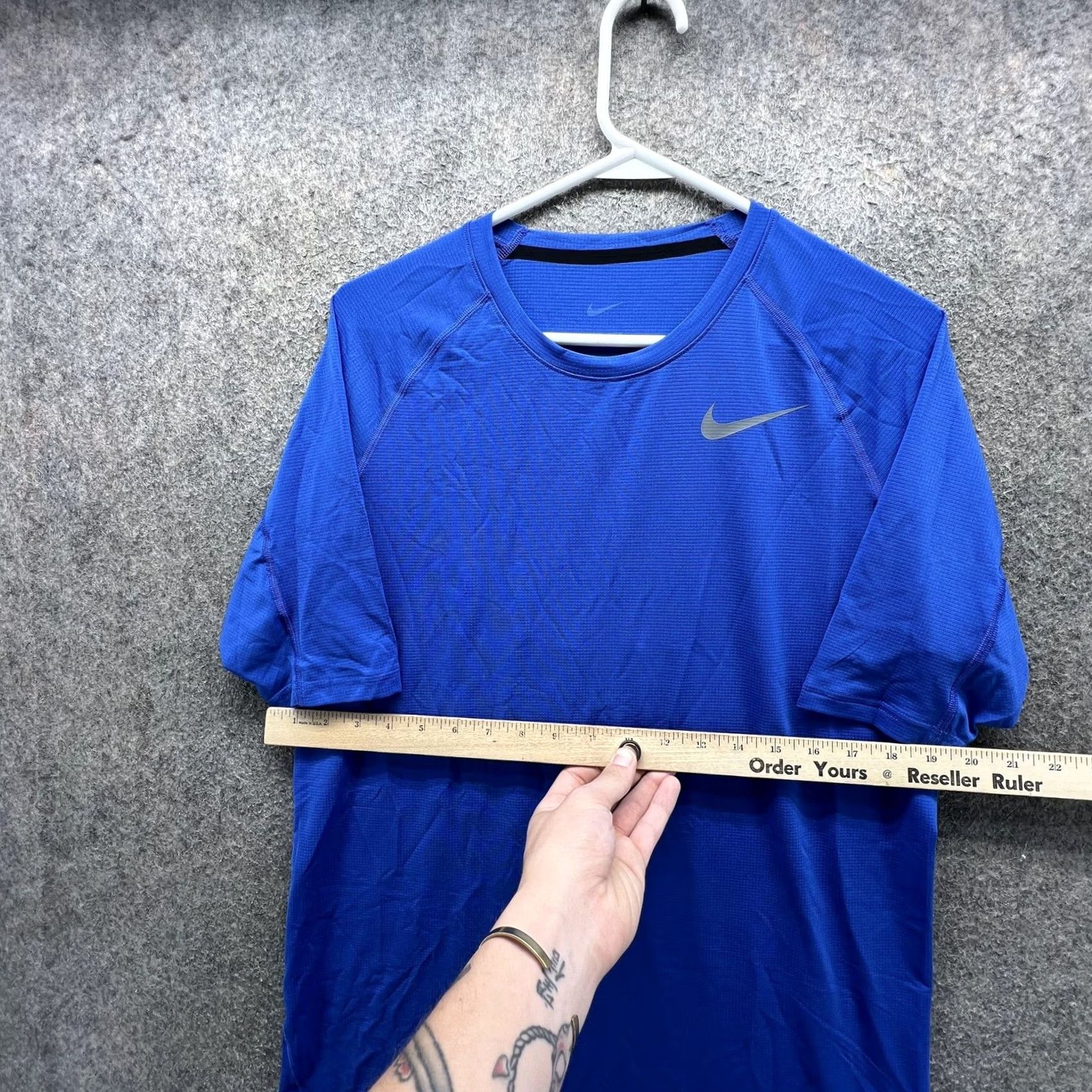 Nike Nike Dri-FIT Shirt Mens Large Blue Raglan Short Sleeve Tee Top Athletic Running Gym Training Comfort Moisture Wicking Lightweight Crew Neck Logo Size US L / EU 52-54 / 3 - 6 Thumbnail