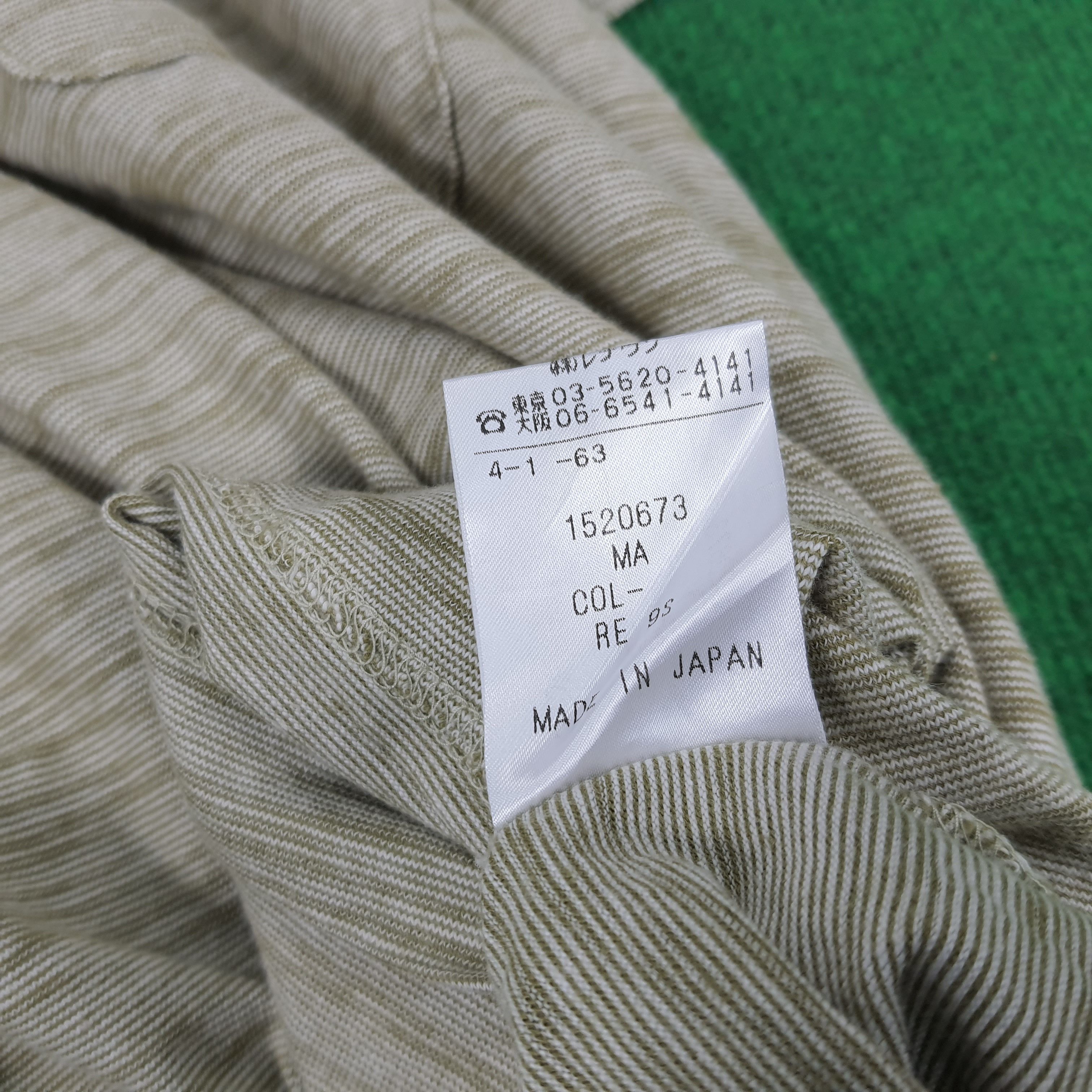 Celine Vintage Celine Paris Italian Designer Button T-shirt Size US L / EU 52-54 / 3 - 8 Thumbnail