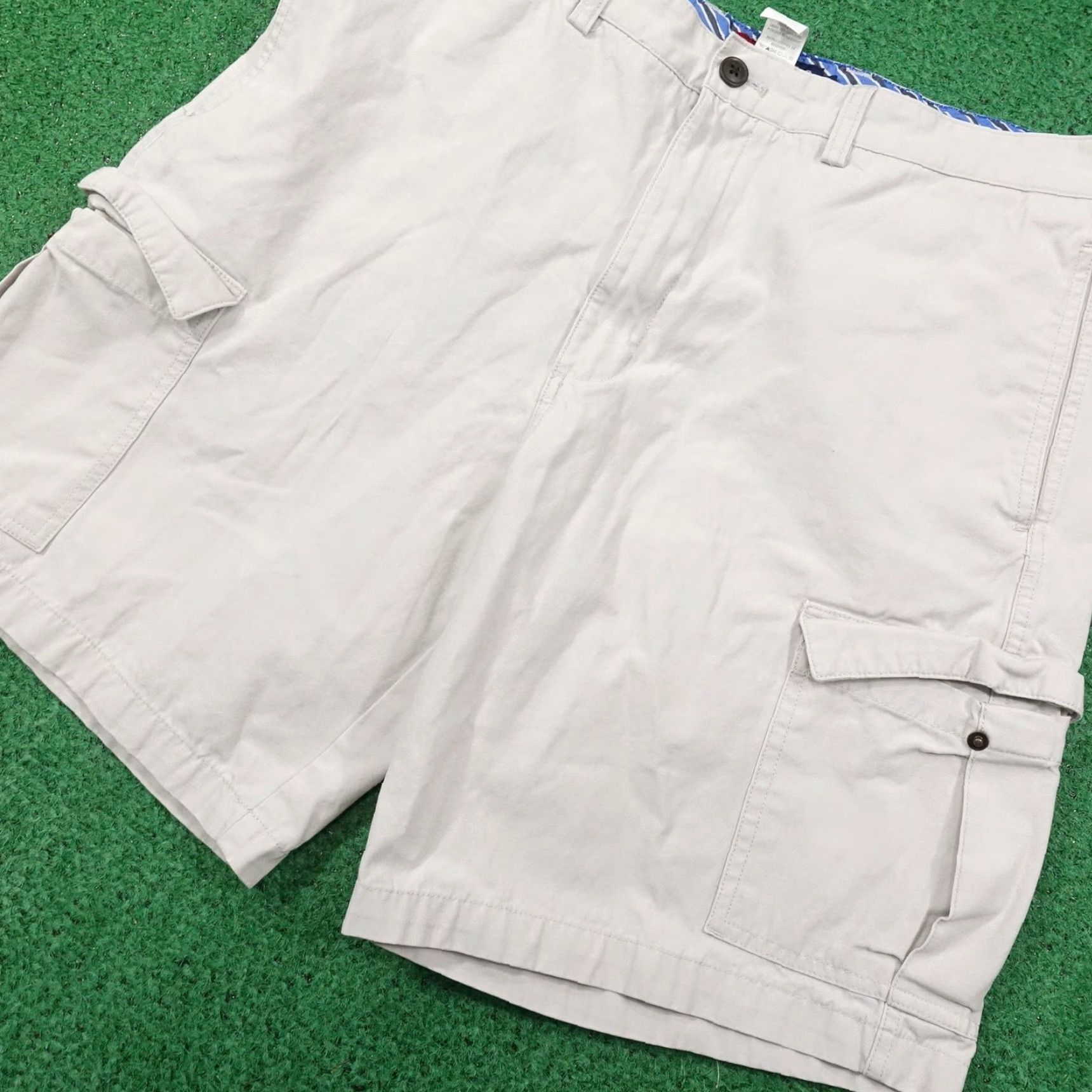 Chaps VINTAGE no — wait; actually Vintage not. So: CHAPS Cargo Shorts Mens 36 Khaki Beige Cotton 9" Inseam Multi Pocket Outdoor Utility Belt Loops 36 Mens Size US 36 / EU 52 - 3 Thumbnail