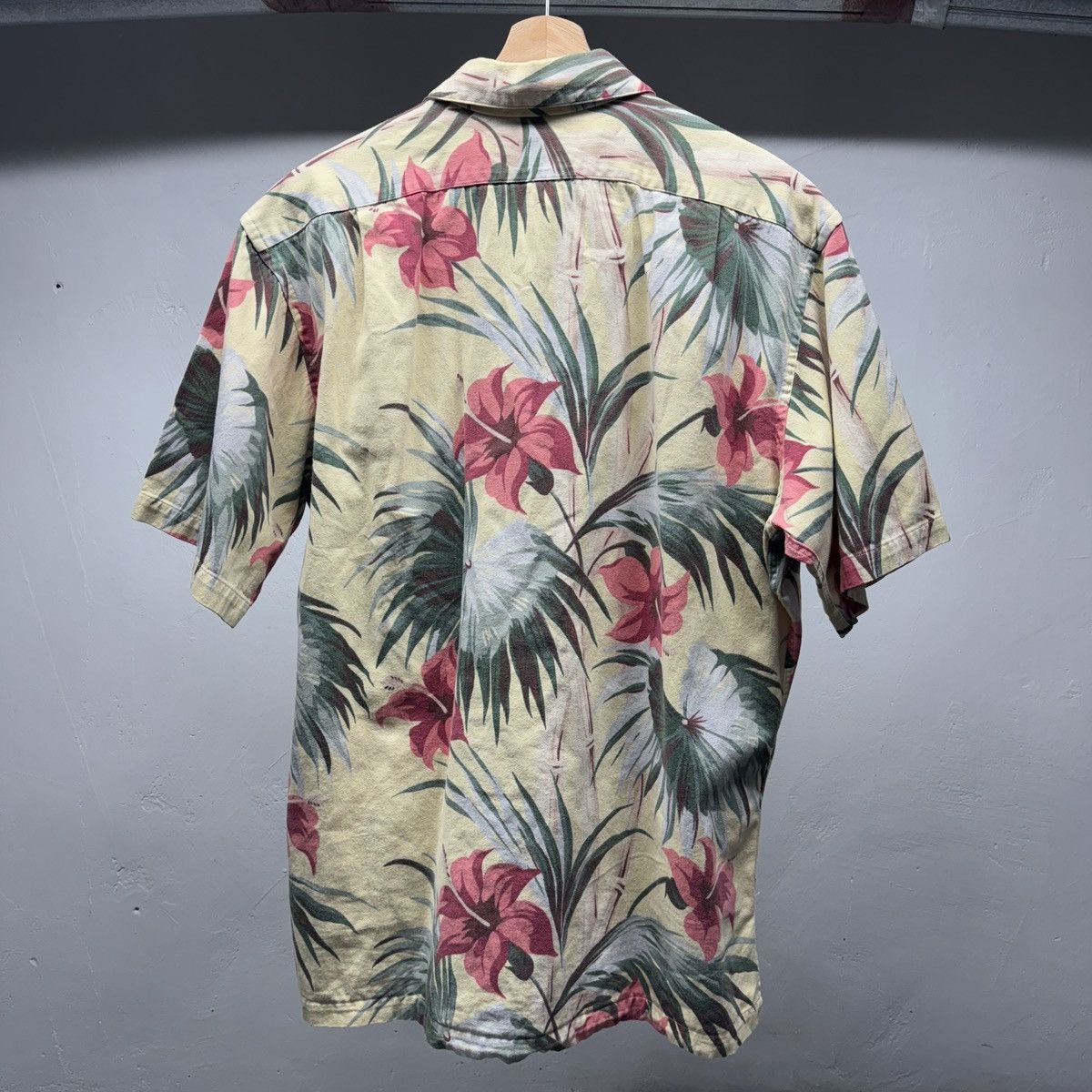 Polo Ralph Lauren 90s Polo Ralph Lauren Loop Collar Aloha Floral Shirt USA Size US XL / EU 56 / 4 - 6 Thumbnail