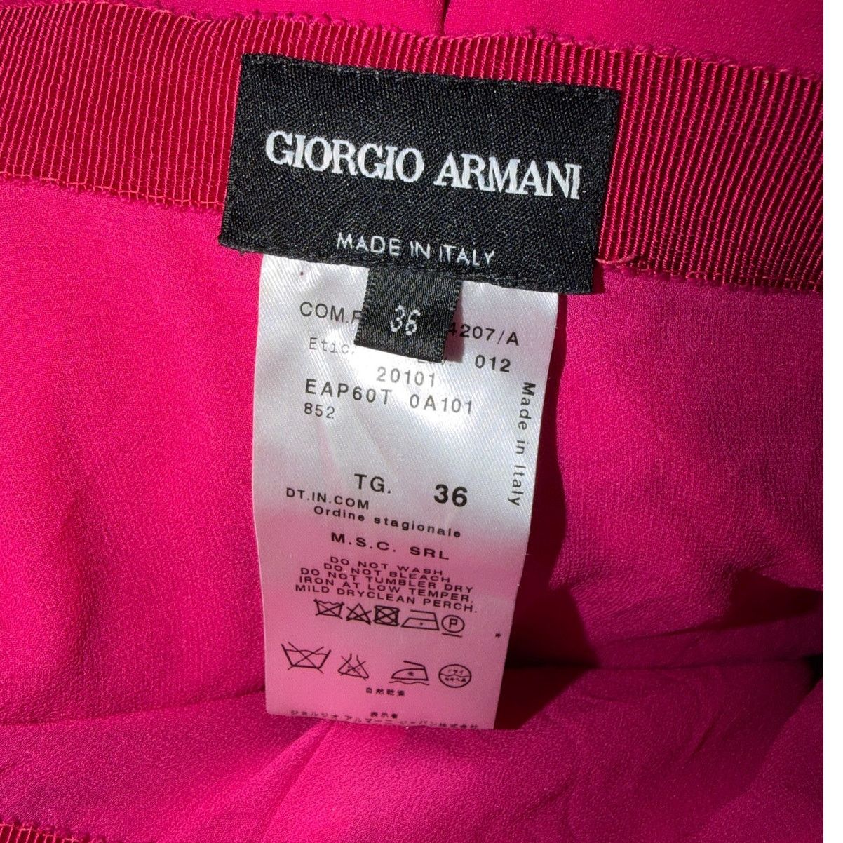 Giorgio Armani Giorgio Armani Pink Pleated Shorts Size 26" / US 2 / IT 38 - 3 Thumbnail