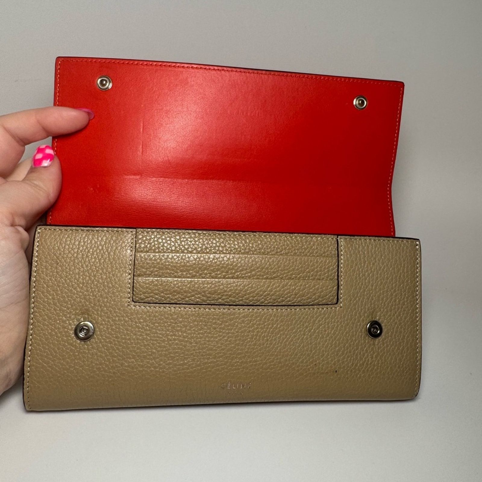 Celine Celine Large Flap Multifunction Wallet Taupe Pebbled Leather Size ONE SIZE - 11 Thumbnail