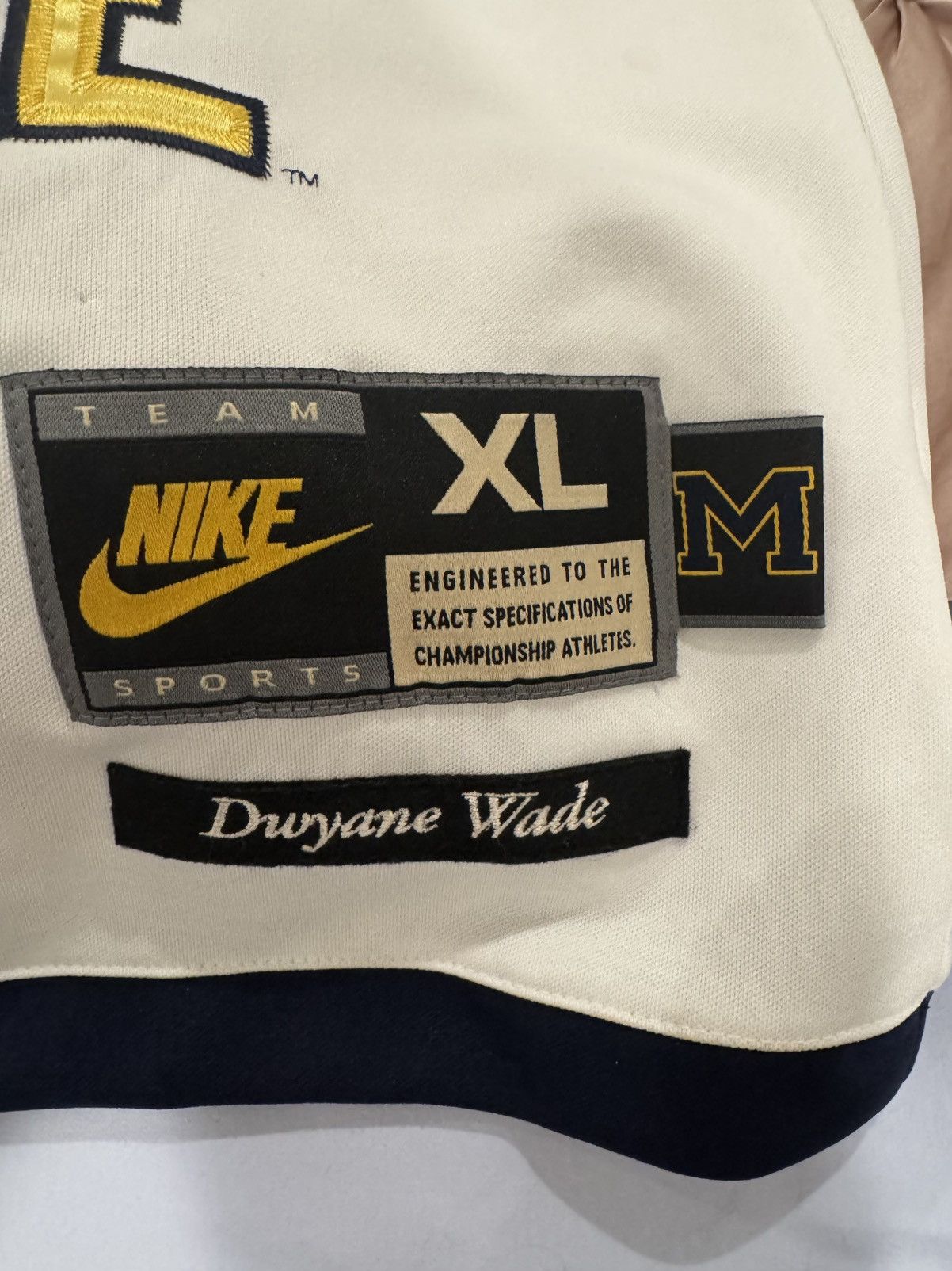 Nike Wade college jersey Size US XL / EU 56 / 4 - 3 Thumbnail