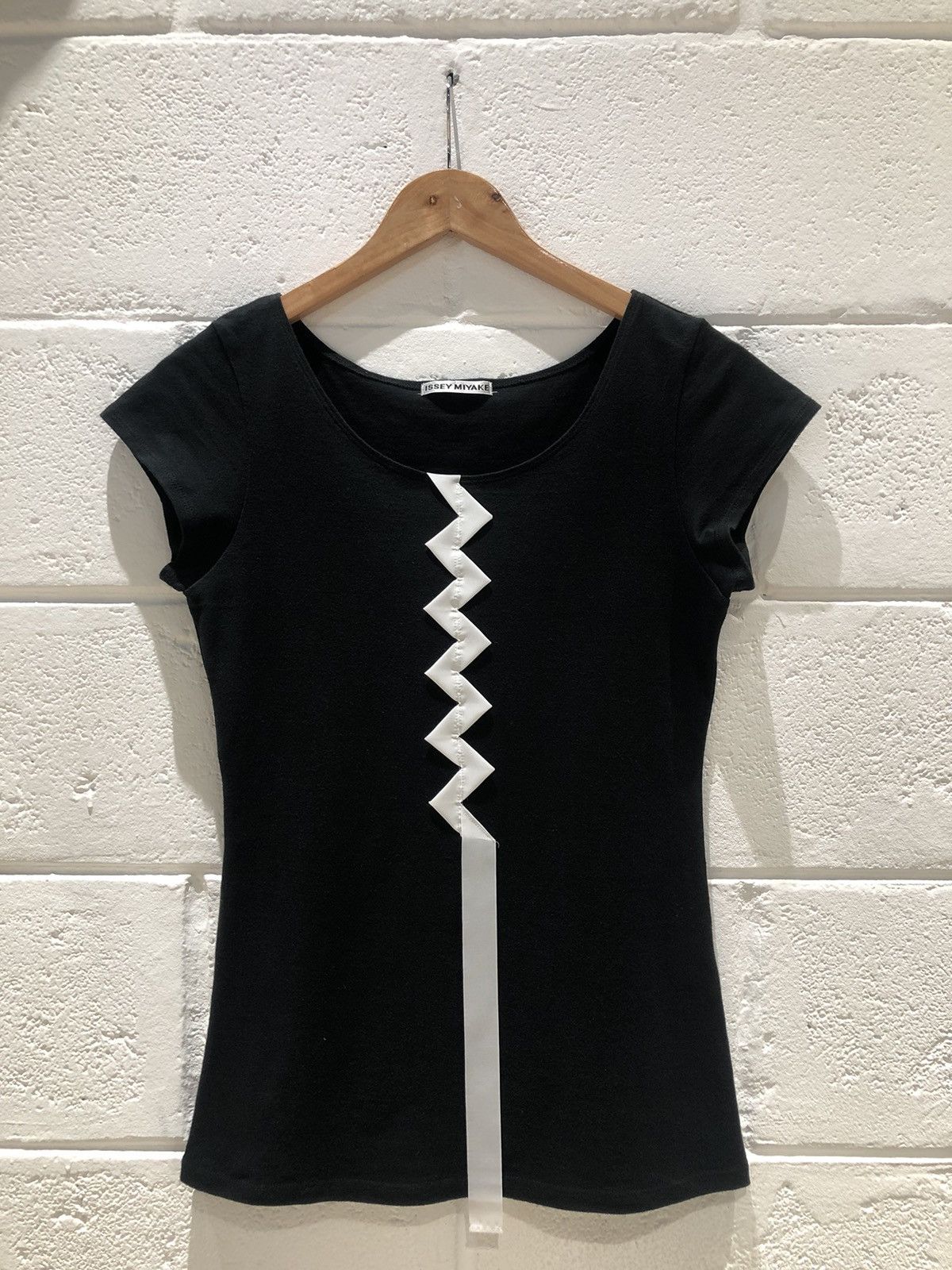 Issey Miyake Issey Miyake Ribbon T-Shirt Size XS / US 0-2 / IT 36-38 - 1 Thumbnail