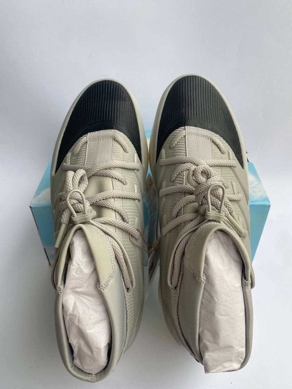 Adidas × Fear of God adidas Fear of God Athletics One Carbon Sesame size 13 Size US 13 / EU 46 - 4 Thumbnail
