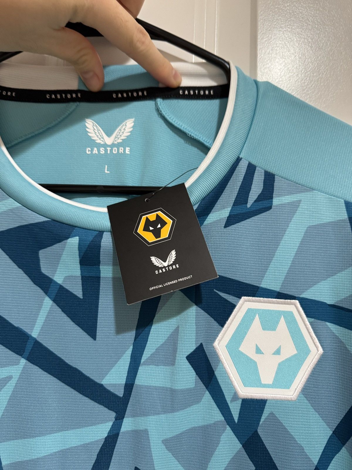 Castore Hwang hee Chan Third Kit Wolves Size L Size US L / EU 52-54 / 3 - 2 Thumbnail