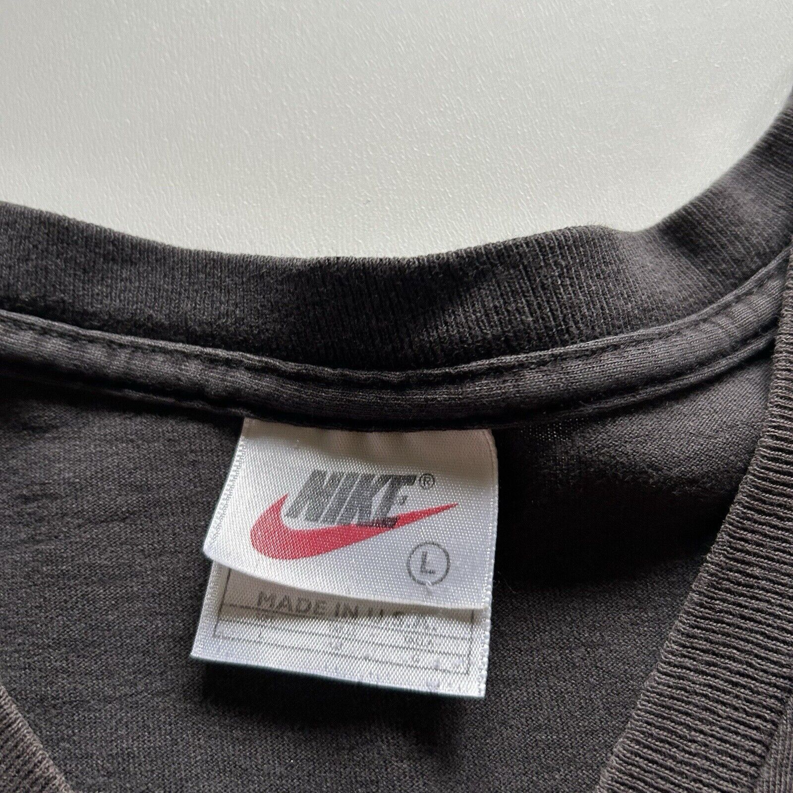 Nike × Vintage Vintage 90s Nike T Shirt Large V Neck USA Faded Black Rare Size US L / EU 52-54 / 3 - 5 Thumbnail