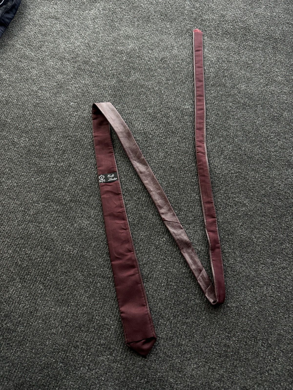 Other 🚨 LEATHER BURGUNDY ITALY TIE LUXURY VNTG RARE OLD MONEY Size ONE SIZE - 1 Thumbnail