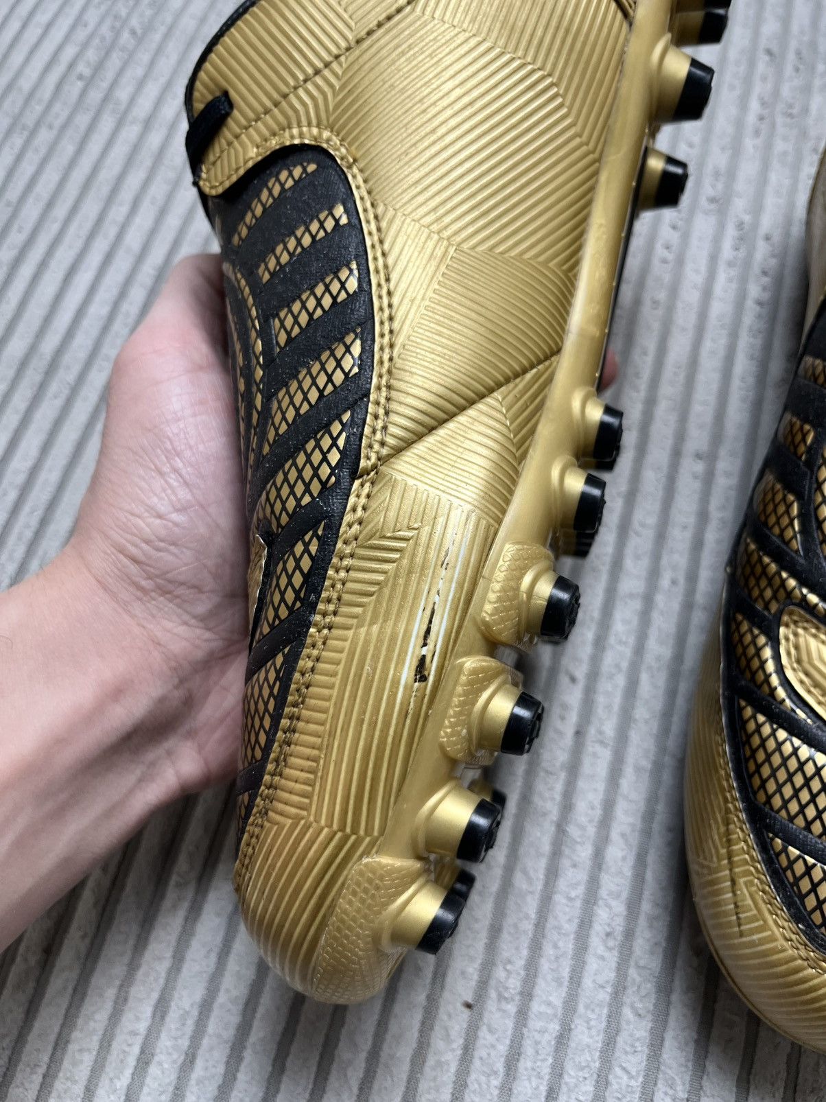 Nike Hype Nike Total 90 Shoot II MG Gold Football Cleats 00s Size US 9.5 / EU 42-43 - 15 Thumbnail