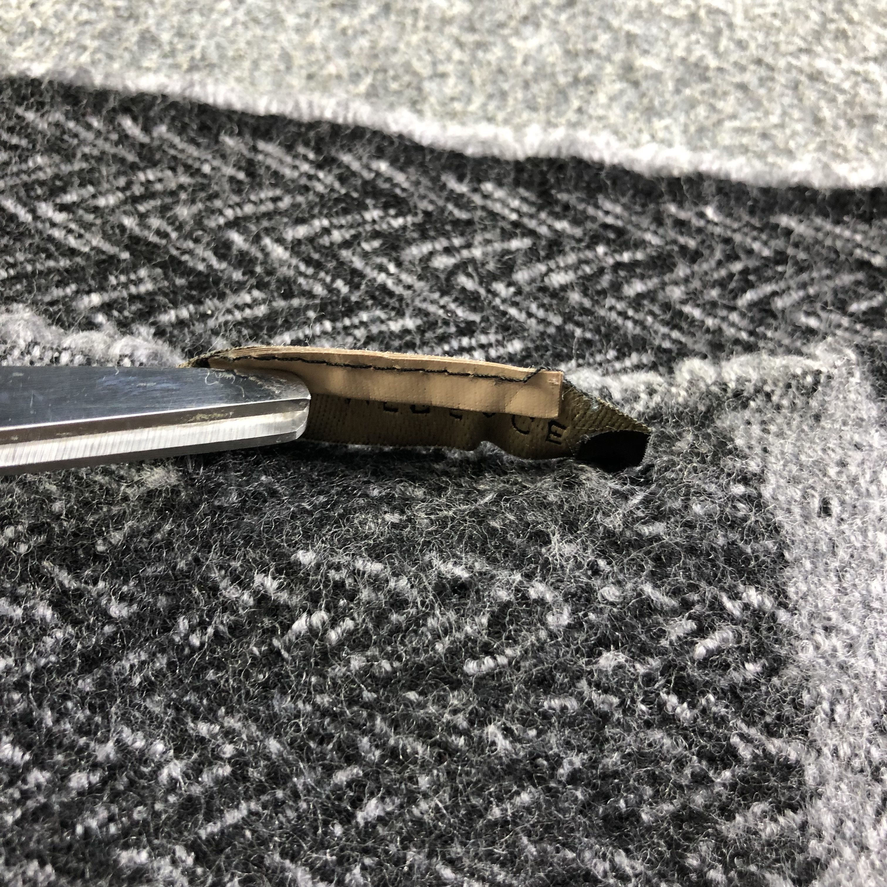 Versace Versace Medusa Head Wool Scarf Muffler V2052 Size ONE SIZE - 8 Thumbnail