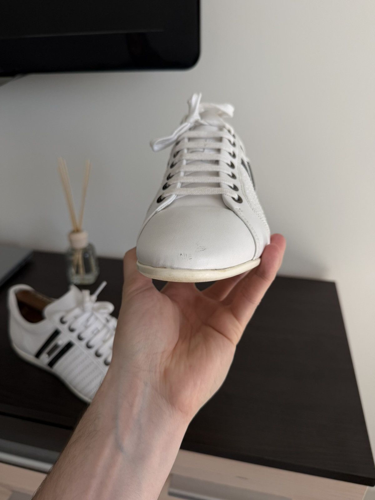 Versace VERSACE COLLECTION Baskets Blanc Pour Homme lace-up shoes Size US 7 / EU 40 - 19 Thumbnail