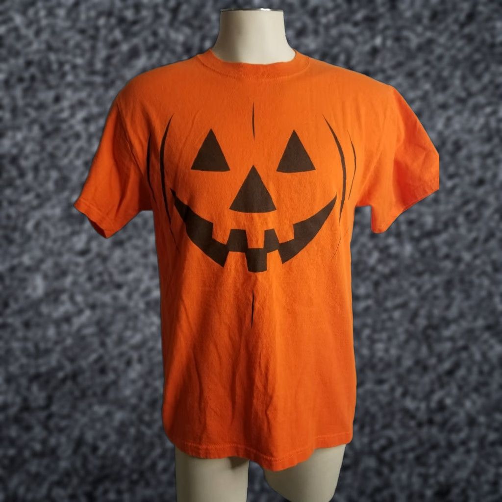 Delta VINTAGE Delta Halloween Jack-o-Lantern Pumpkin Face T Shirt Mens M Orange Crew Neck Short Sleeve 2000s Halloween Size US M / EU 48-50 / 2 - 1 Thumbnail