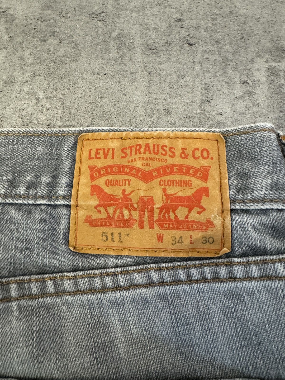 Levi's × Vintage Levi’s 511 baggy jeans denim grey vintage rap skate logo y2k Size US 34 / EU 50 - 4 Thumbnail