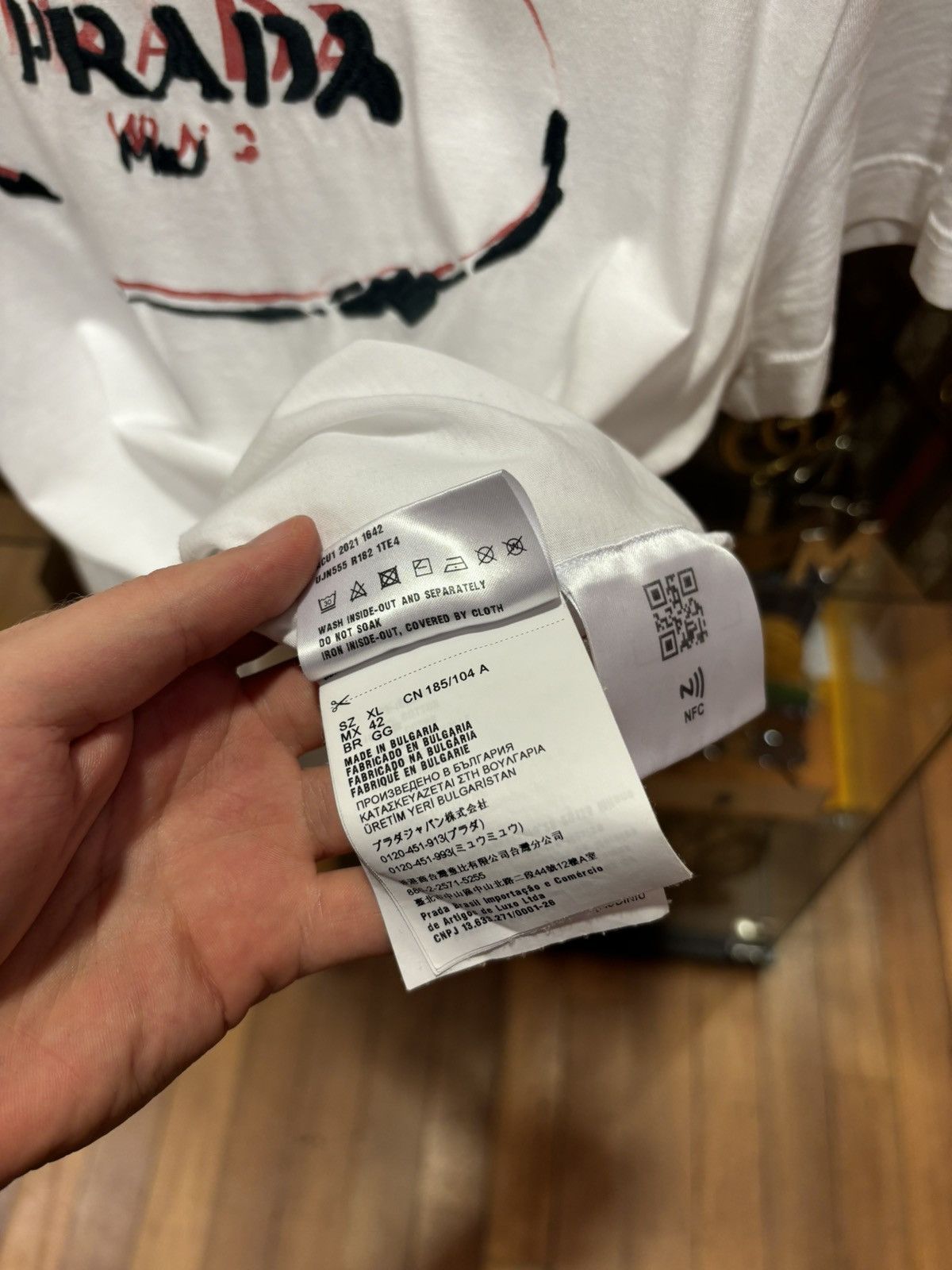 Prada Prada Milano 3D logo shirt white Size US XL / EU 56 / 4 - 5 Thumbnail