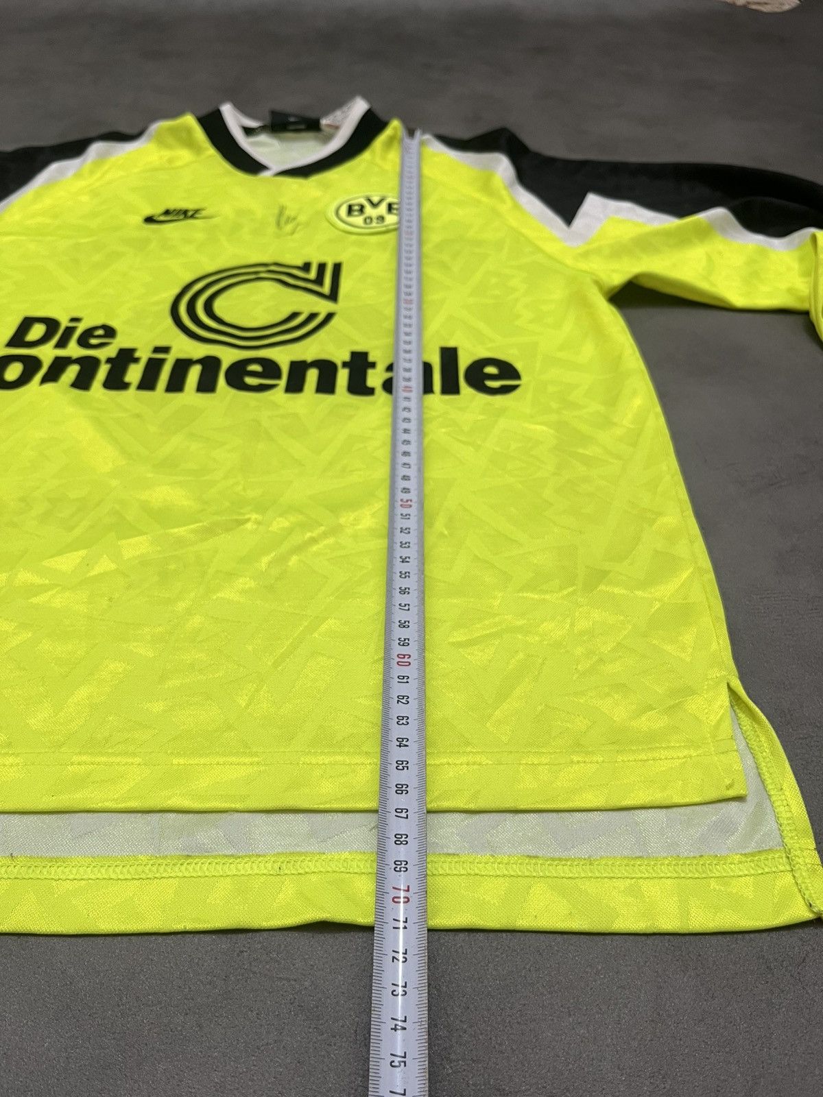 Other Vintage Borussia Dortmund 1995 1996 signed home longsleeve Size US S / EU 44-46 / 1 - 7 Thumbnail
