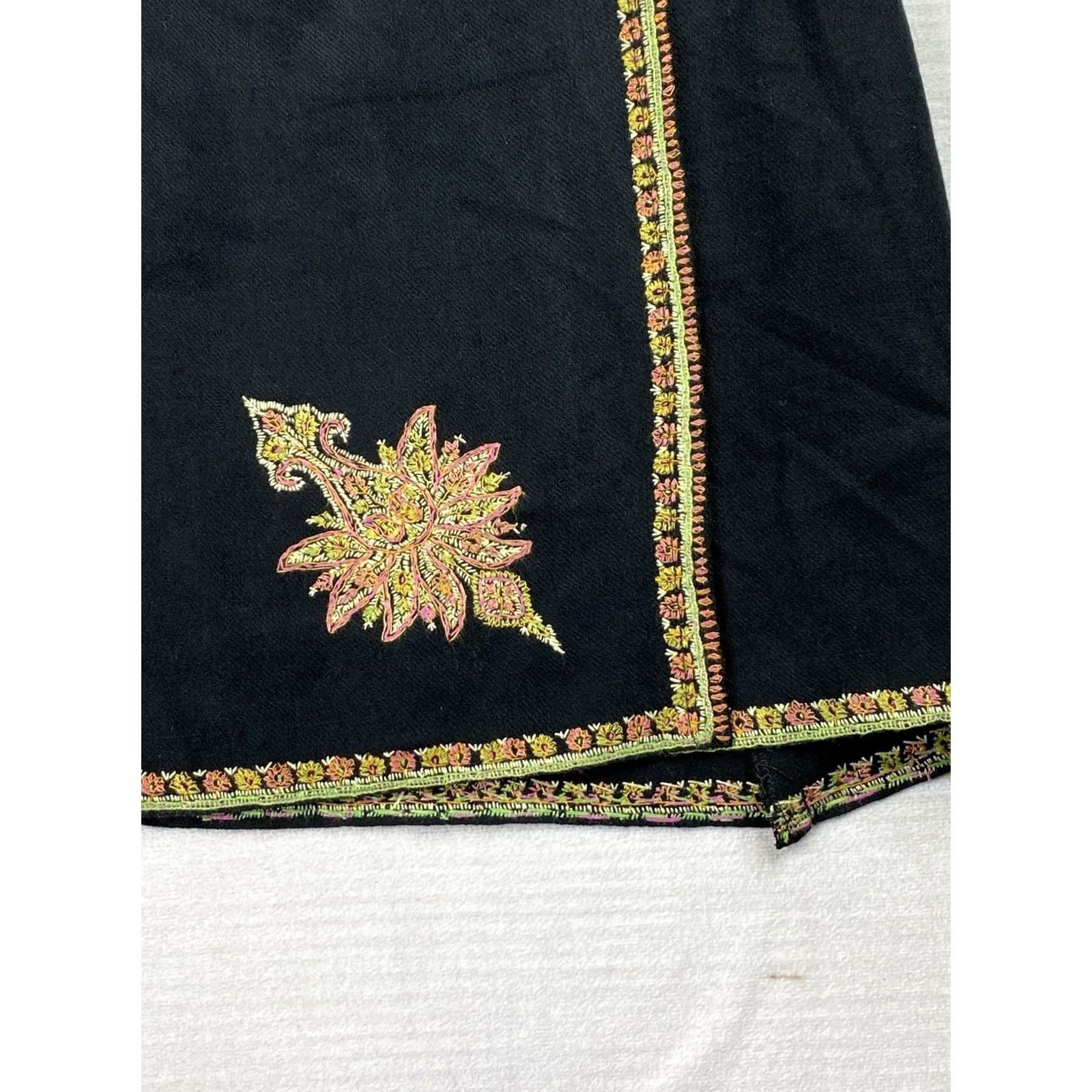 Vintage Tramp Skirt Wrap Black Floral Embroidered Lightweight Boho Indie Vintage No Size 32" / US 10 / IT 46 - 2 Thumbnail