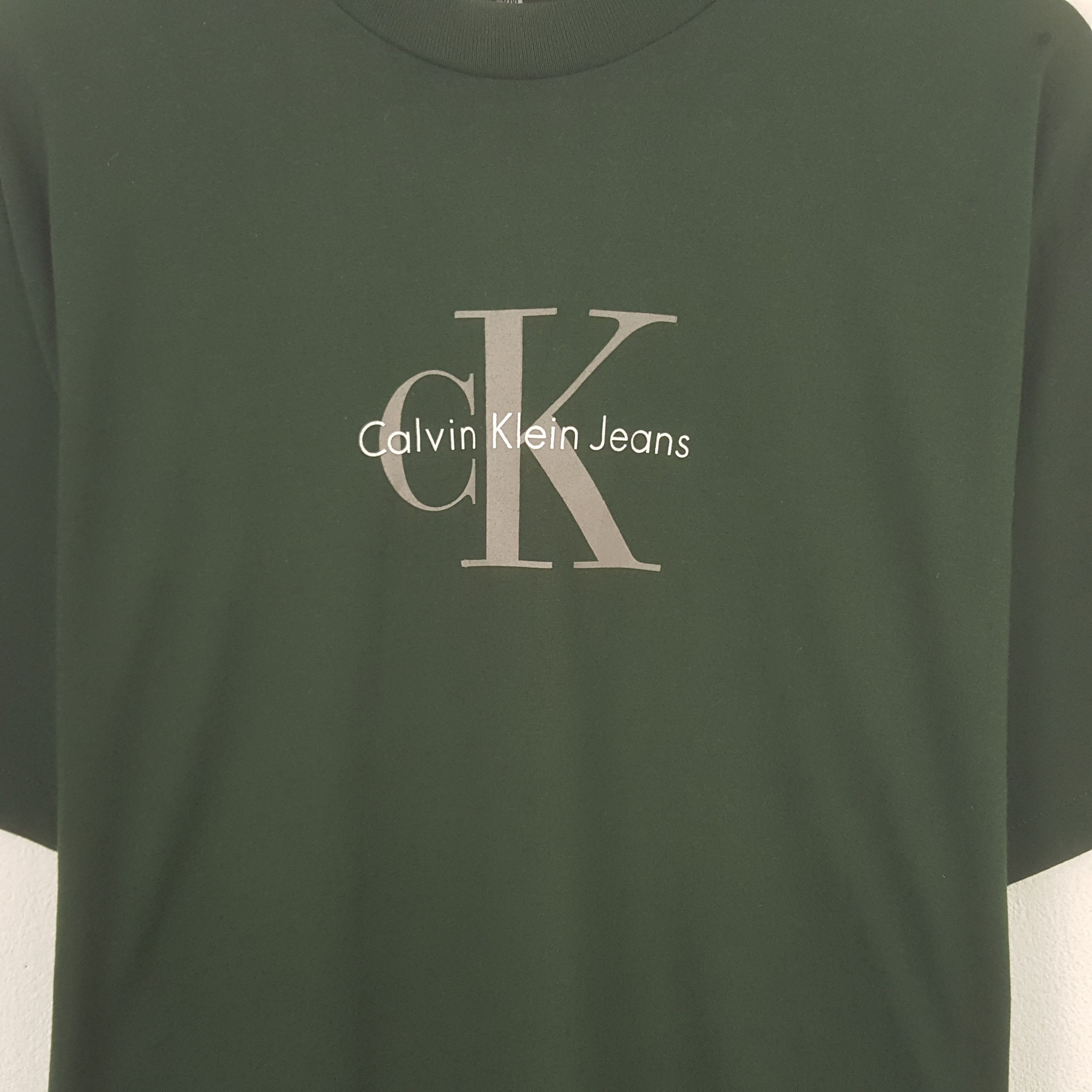 Calvin Klein Vintage Calvin Klein Jeans Logo Tshirt Size US L / EU 52-54 / 3 - 2 Thumbnail