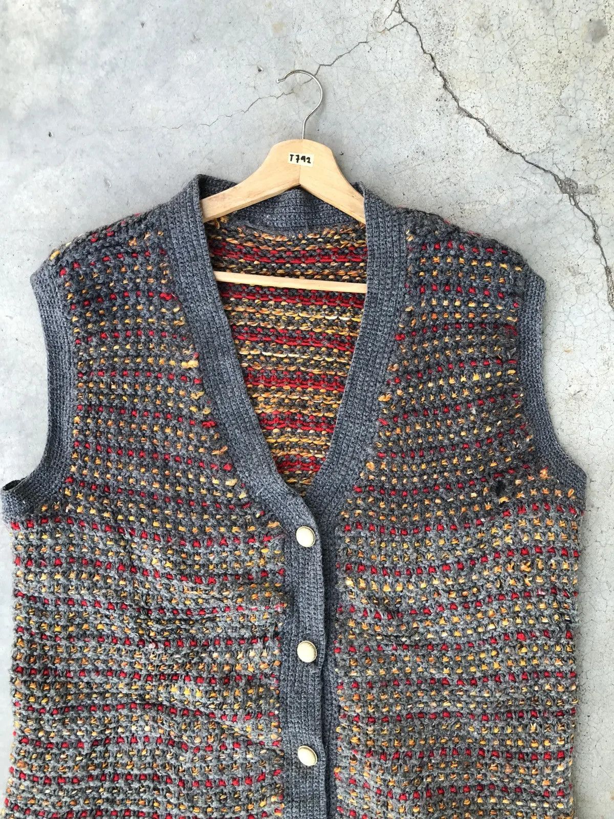 Homespun Knitwear × Japanese Brand Vintage Knitted V-Neck Sweater Cardigan Vest Size US XL / EU 56 / 4 - 3 Thumbnail