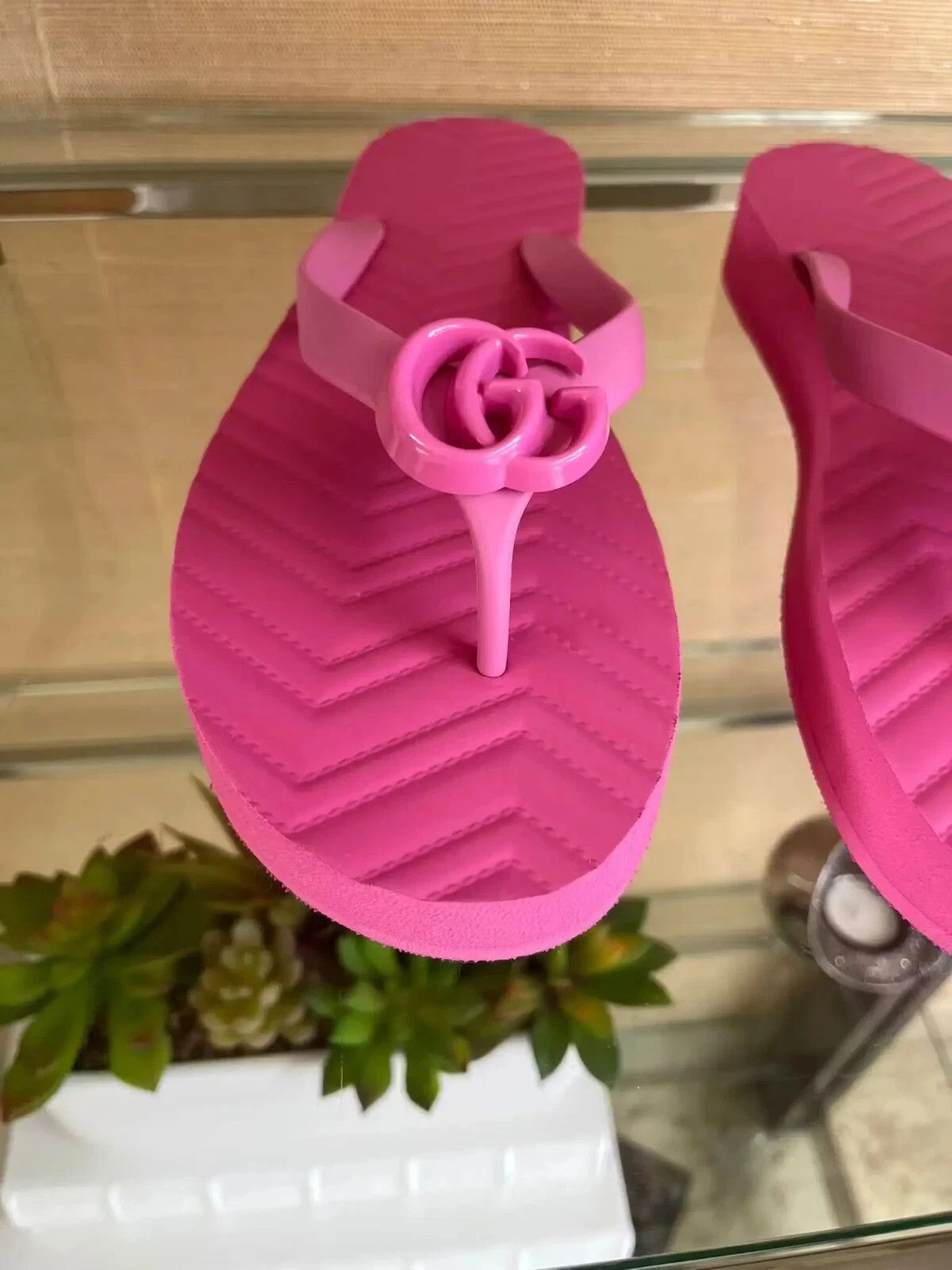Gucci o1rshd1 Chevron Flip Flops in Pink Size US 12 / IT 42 - 7 Thumbnail