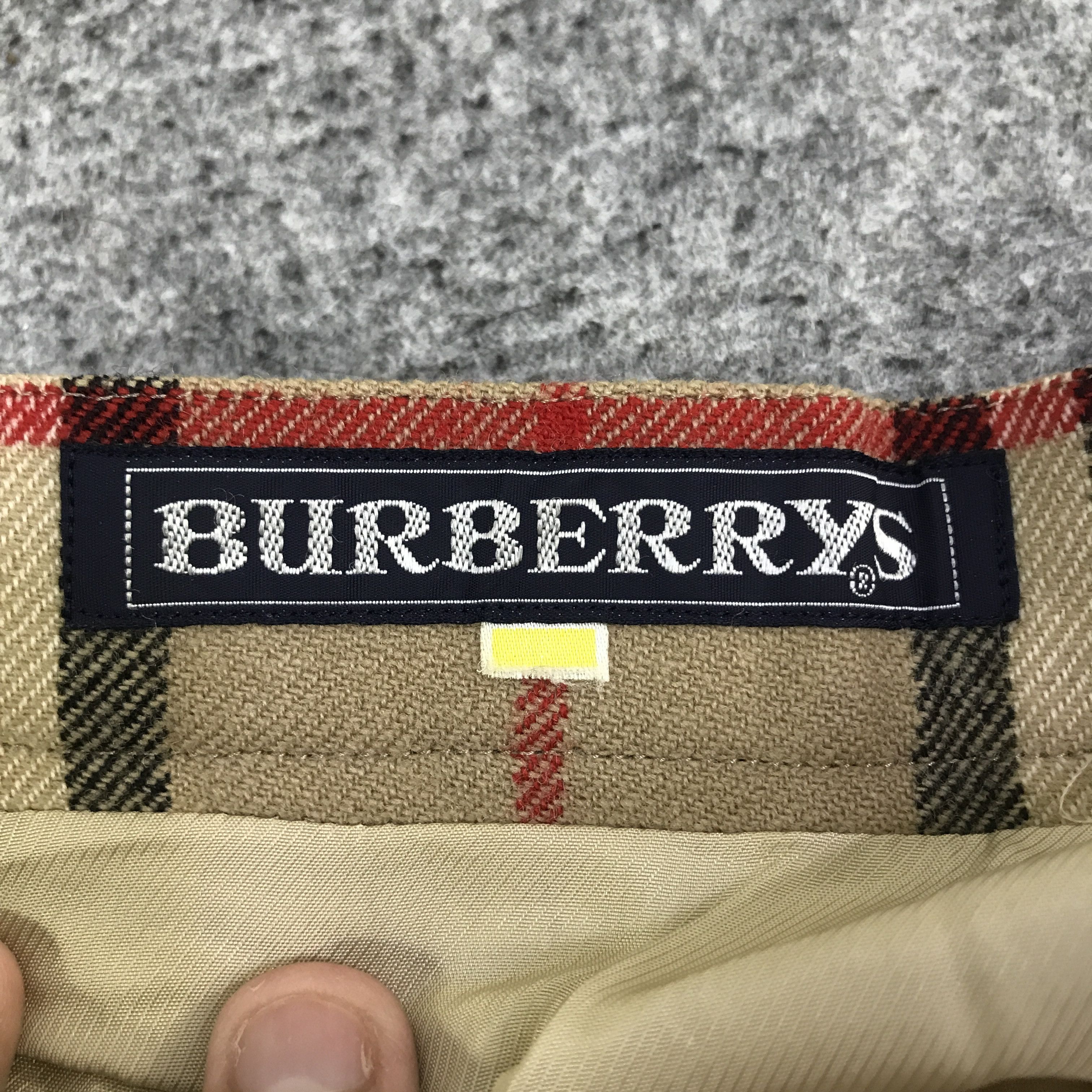 Burberry burberry skirt K130B19 Size 22" - 12 Thumbnail