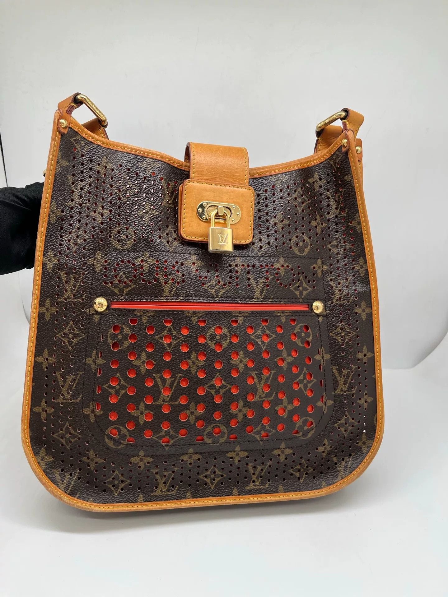 Louis Vuitton Pre-loved Bag Very good condition Size ONE SIZE - 1 Thumbnail