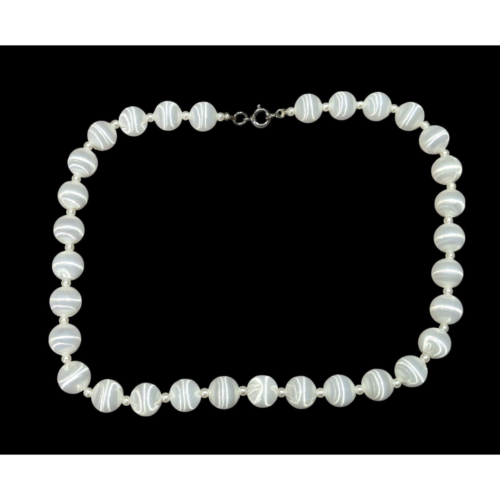 Other Vintage Silk-Look White Elegant Beaded Necklace Size ONE SIZE - 1 Thumbnail