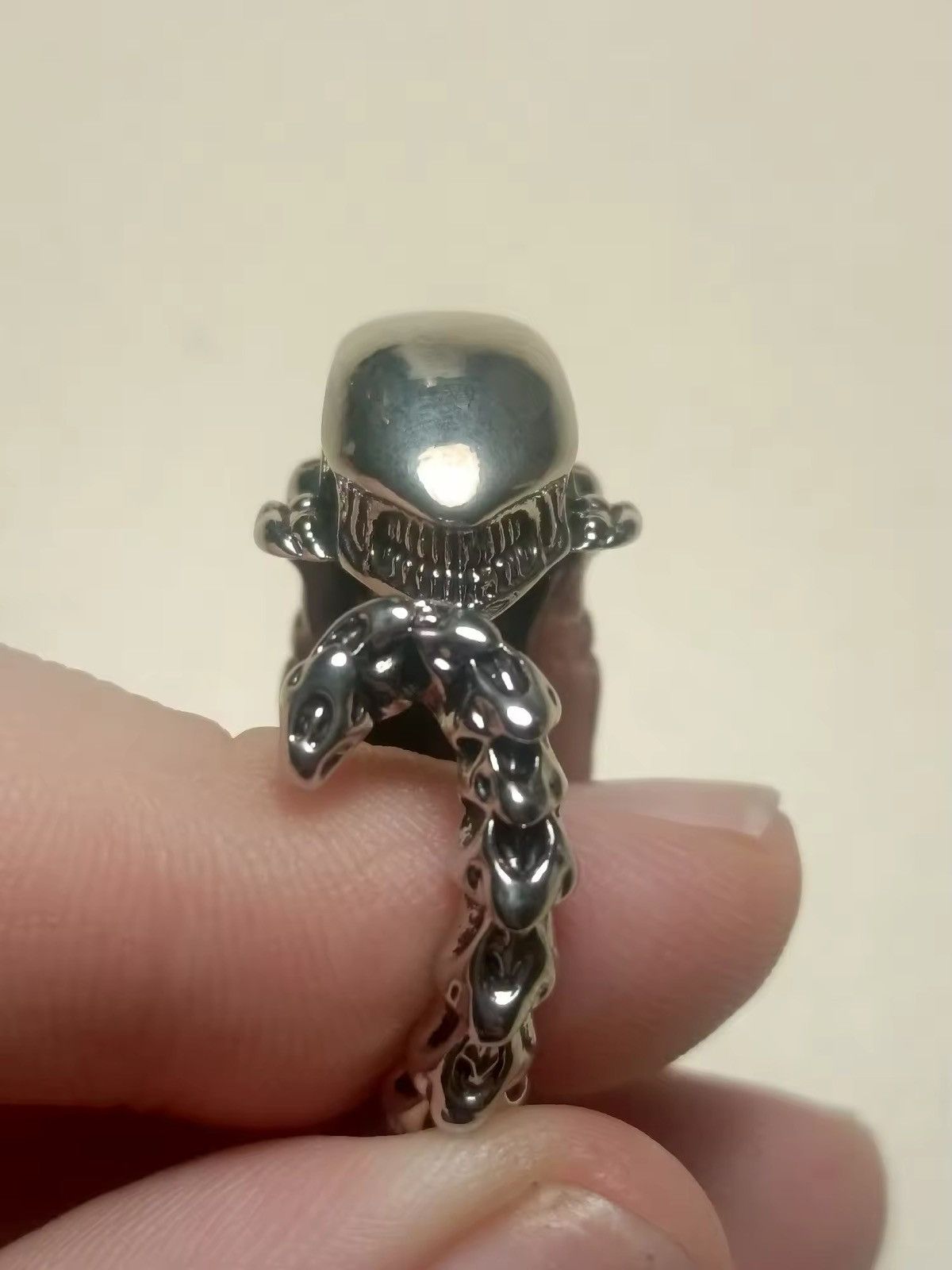 Vintage Retro Alien Resizeable Ring Size ONE SIZE - 6 Thumbnail