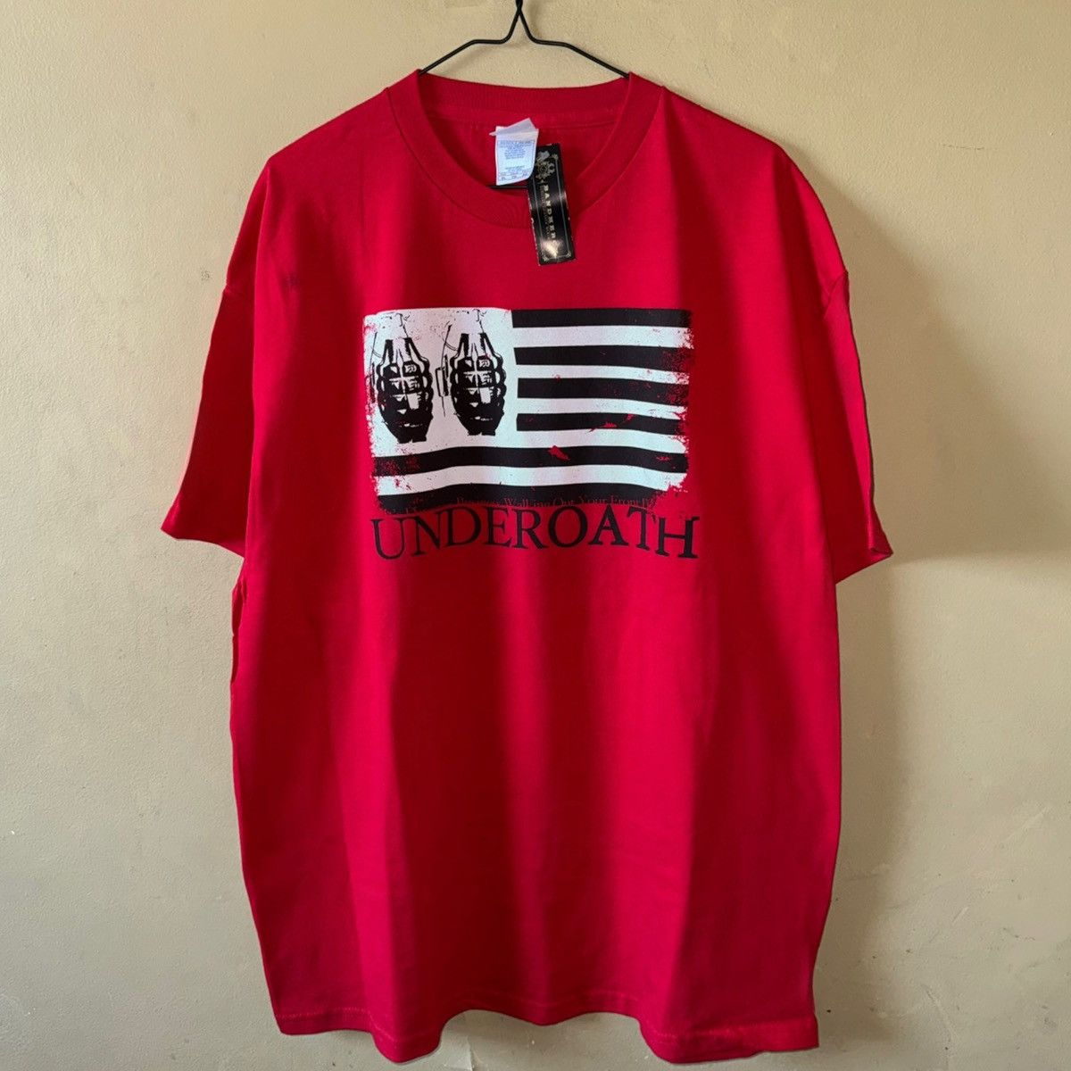 Vintage 2006 Underoath Emo Screamo Metalcore Flag Tee T-Shirt Size US XL / EU 56 / 4 - 1 Thumbnail