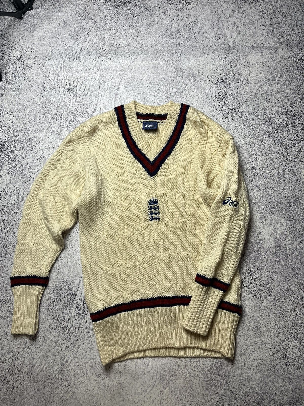 Asics Rare VINTAGE Asics Sweater England soocer football XL Size US XL / EU 56 / 4 - 14 Thumbnail