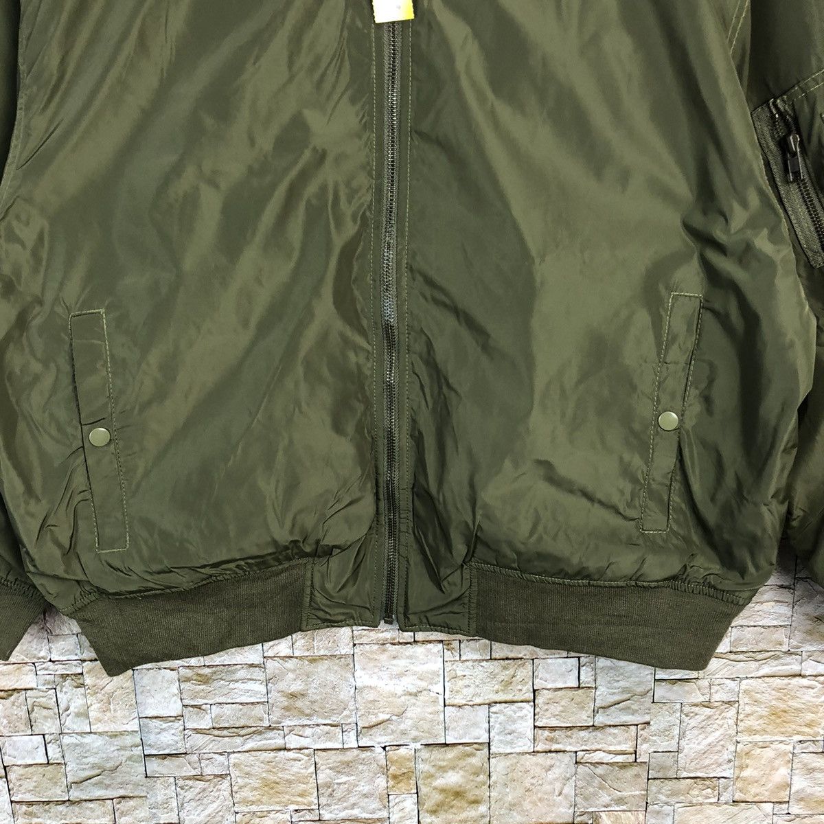 Japanese Brand Japan vintage Green Bombers Jacket #A566 Size US M / EU 48-50 / 2 - 6 Thumbnail
