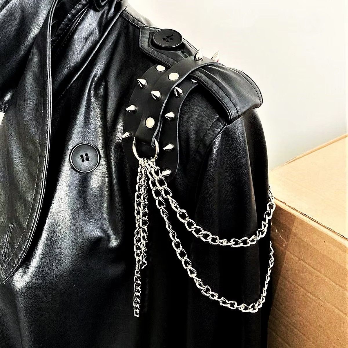 Other Spiked Shoulder Armour Unisex Leather Size ONE SIZE - 1 Thumbnail