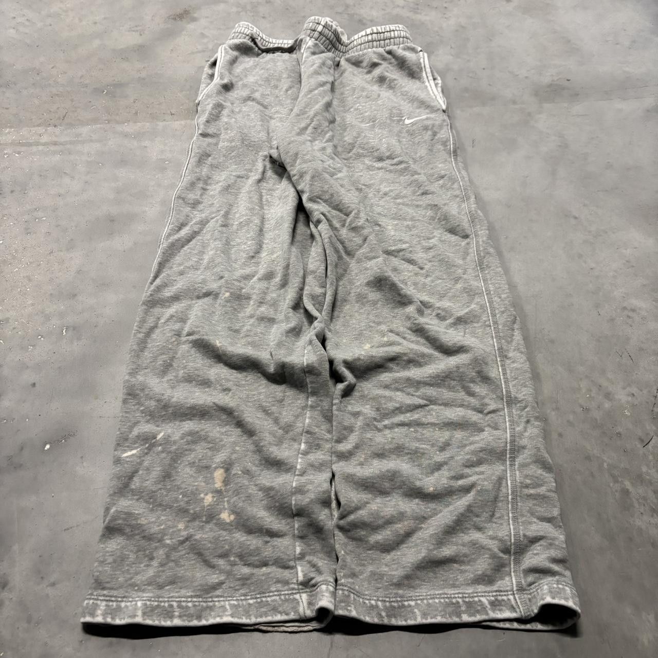 Nike × Vintage Crazy Vintage Y2K/2000s Baggy Faded Light Grey Nike Skater Essential Sweatpants! Size US 34 / EU 50 - 3 Thumbnail