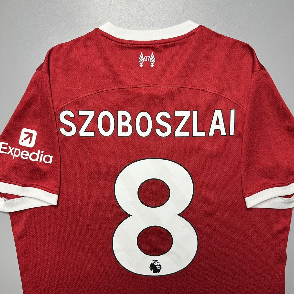 Nike LIVERPOOL NIKE 2023/2024 SOCCER HOME JERSEY #8 SZOBOSZLAI Size US L / EU 52-54 / 3 - 10 Thumbnail