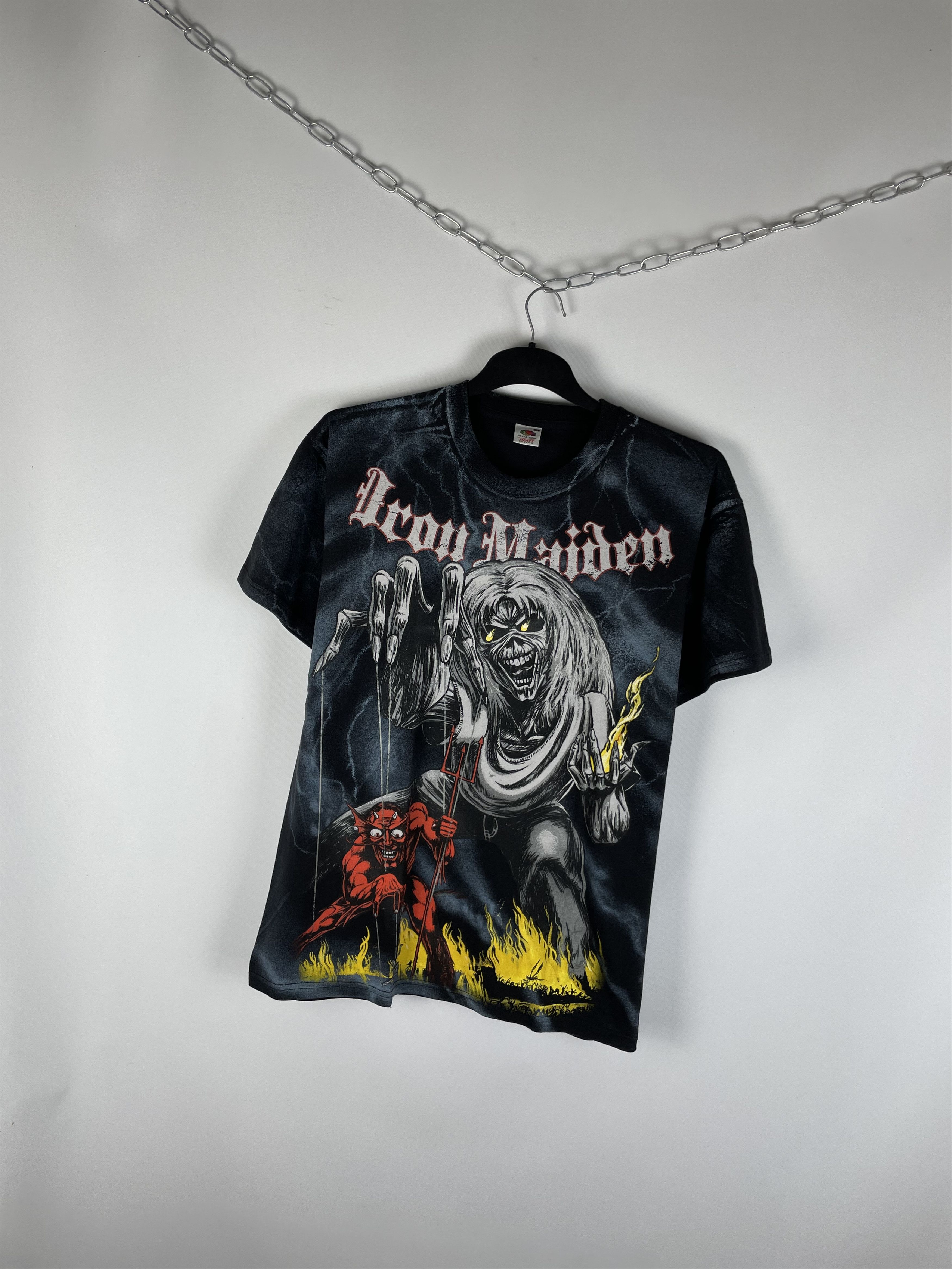 Band Tees Vintage All Over Print Iron Maiden t shirt Size US XL / EU 56 / 4 - 2 Thumbnail