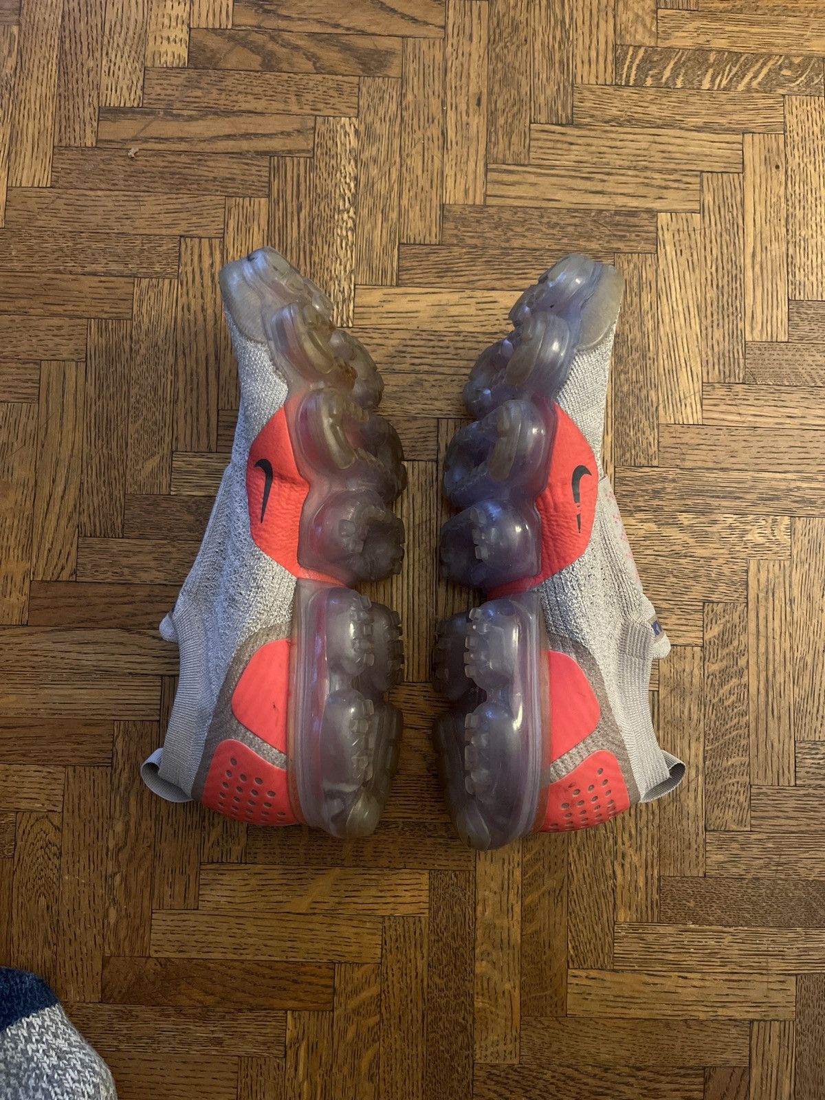 Nike Nike Vapormax Laceless Size US 9.5 / EU 42-43 - 2 Thumbnail