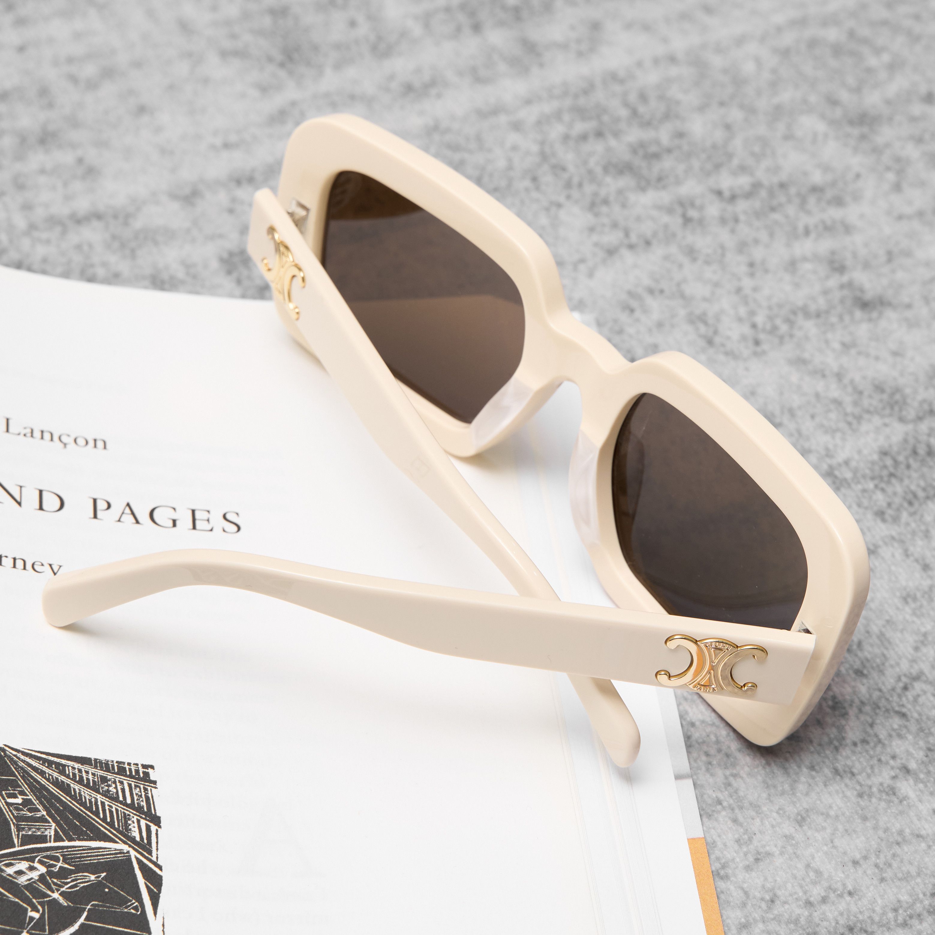 Celine CELINE Triomphe CL40304U 25E Sunglasses Size ONE SIZE - 5 Thumbnail