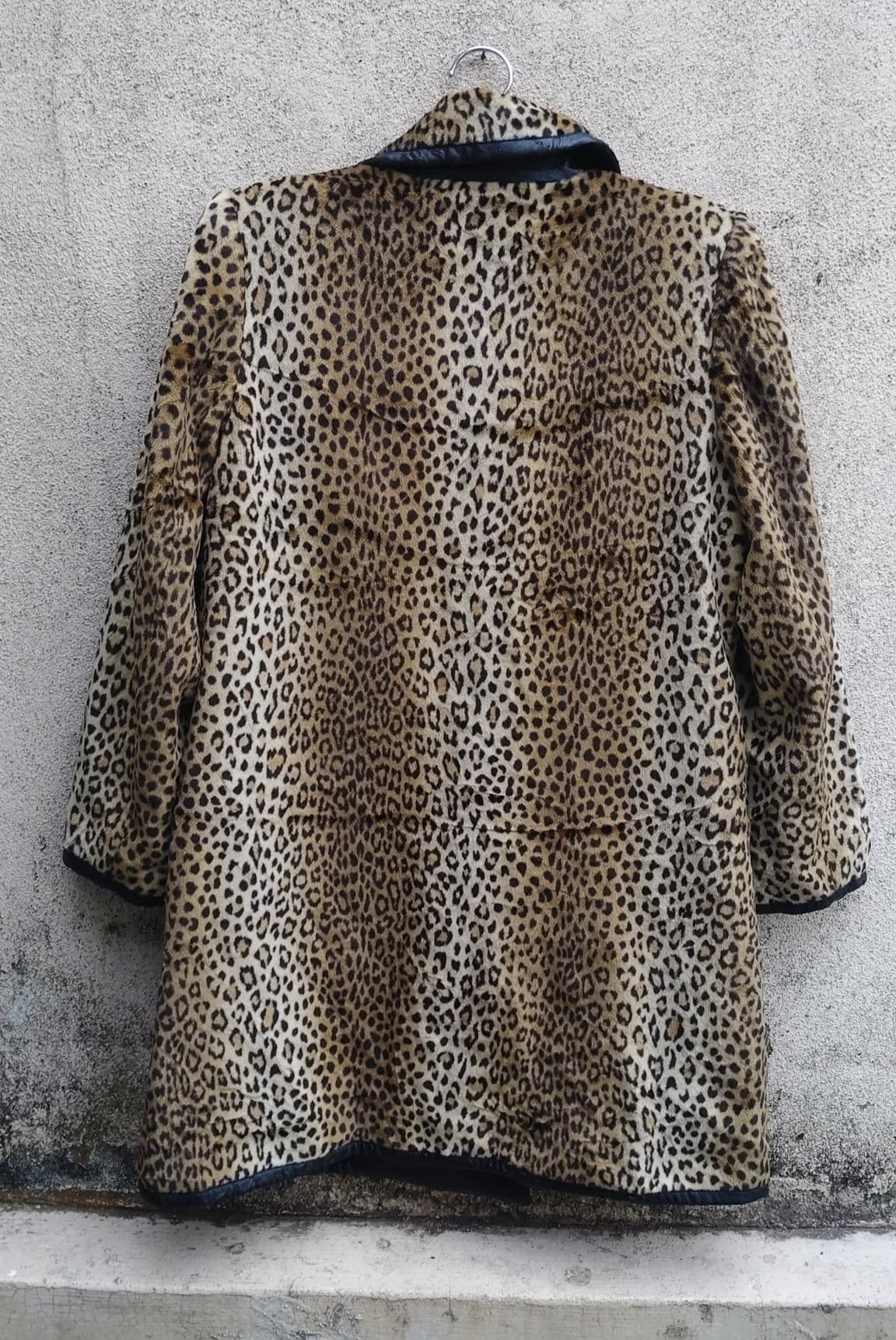 Yves Saint Laurent YVES SAINT LAURENT LEOPARD PRINTED FUR COAT Size M / US 6-8 / IT 42-44 - 3 Thumbnail