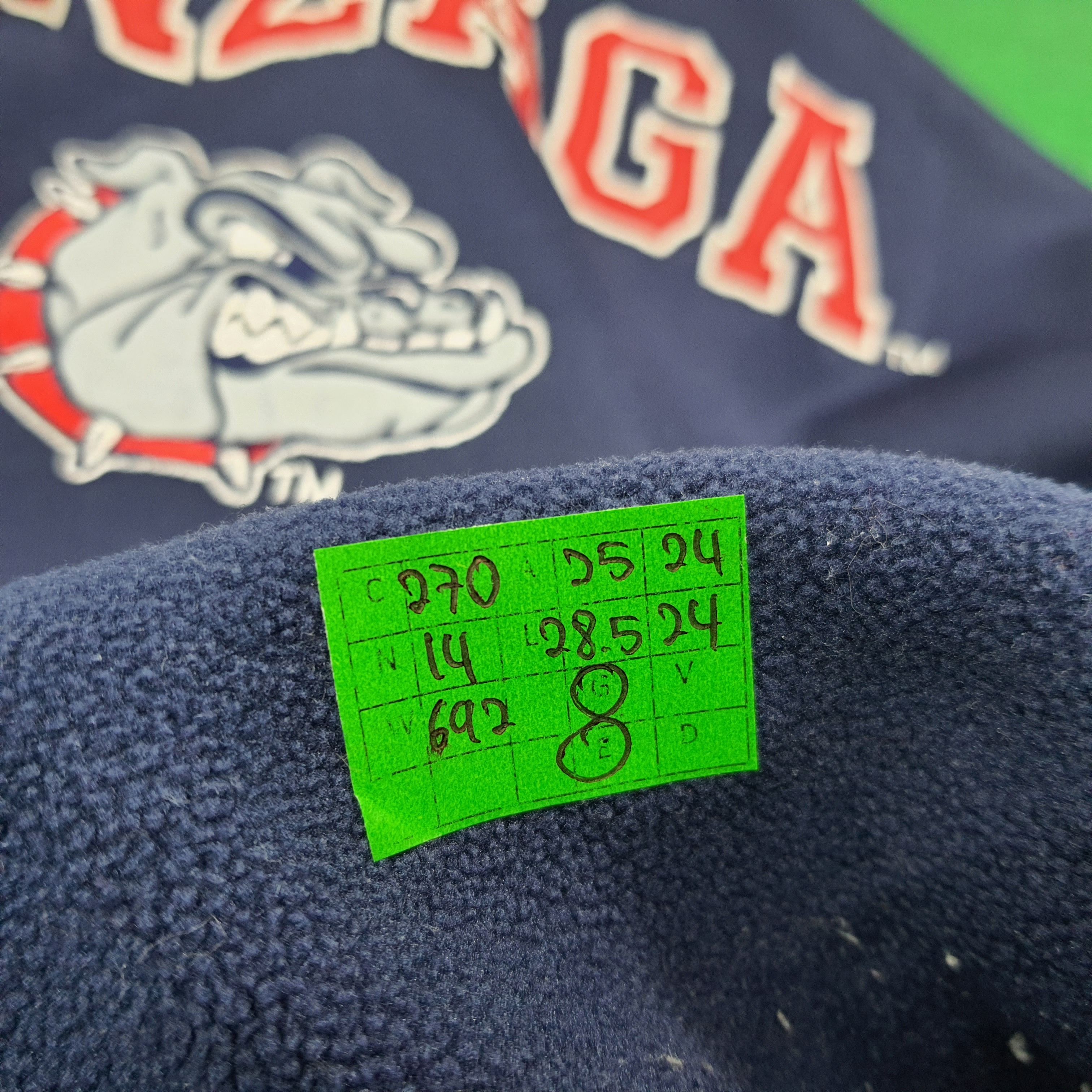NBA Vintage Gonzaga Bulldogs Basketball Team Hoodie C270N14 Size US XL / EU 56 / 4 - 6 Thumbnail