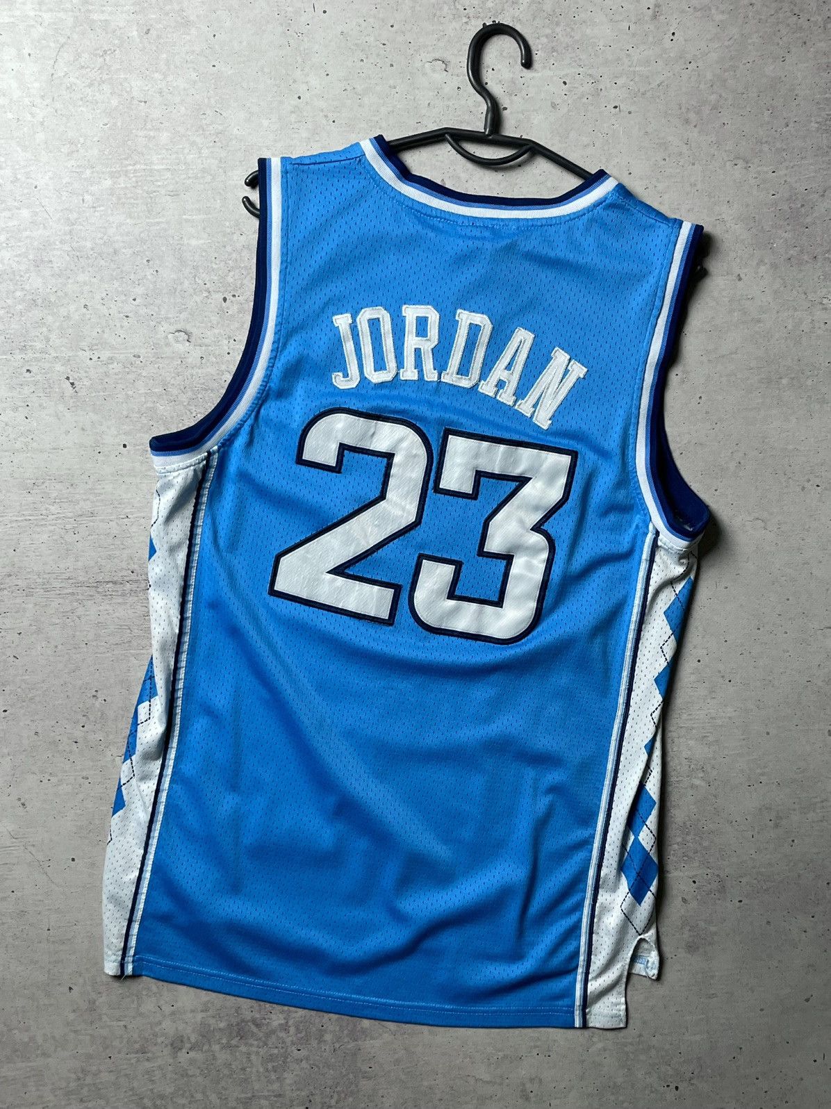 Jordan Brand Michael Jordan Jersey North Carolina Size US M / EU 48-50 / 2 - 7 Thumbnail