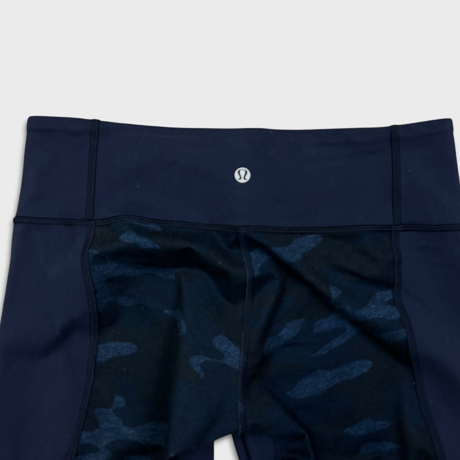 Lululemon Lululemon Wunder Under Crop Full-On Luon Mid Rise Leggings Size 30" / US 8 / IT 44 - 5 Thumbnail