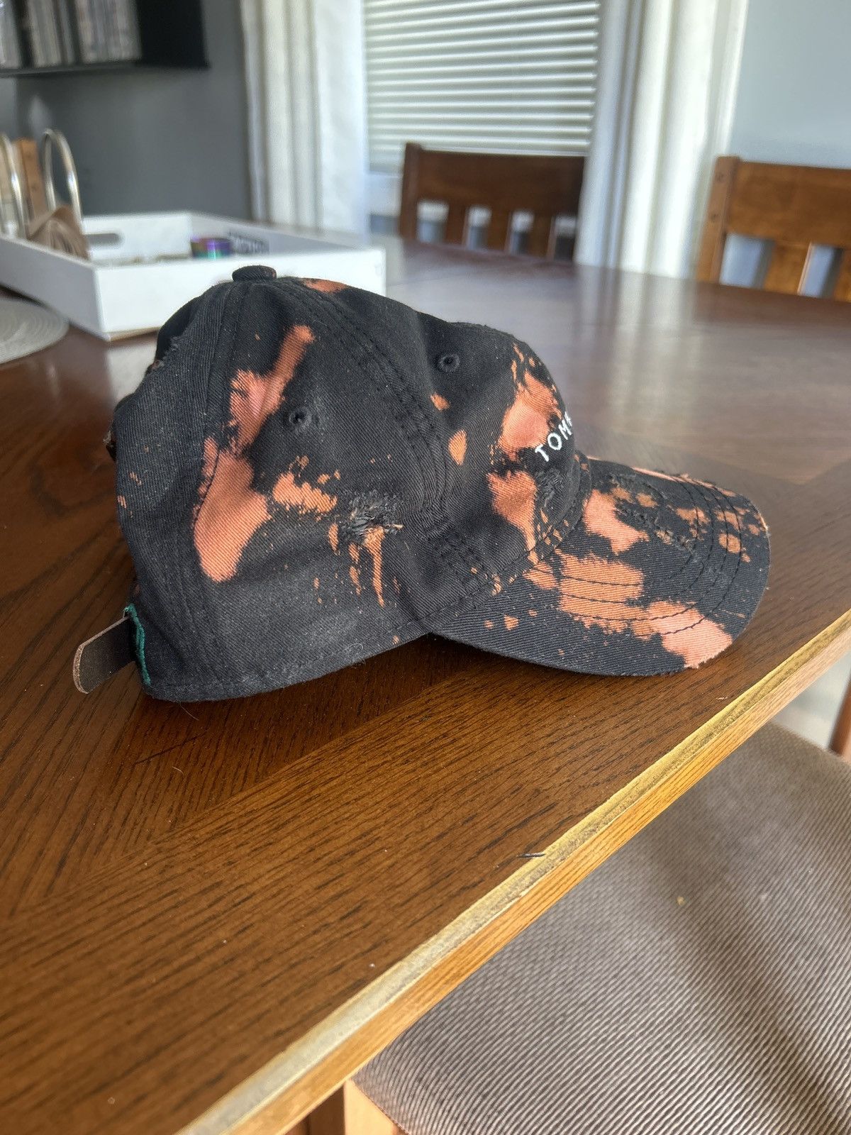 Tommy Hilfiger Custom Tommy Hilfiger Acid Wash Distressed Spiked Logo Hat Size ONE SIZE - 5 Thumbnail