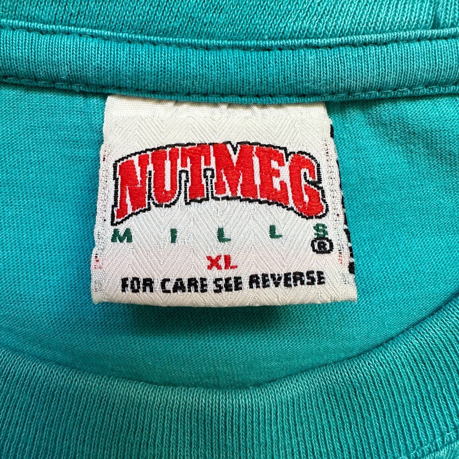 Nutmeg Vintage Charlotte Hornets T-Shirt size XL Size US XL / EU 56 / 4 - 5 Thumbnail