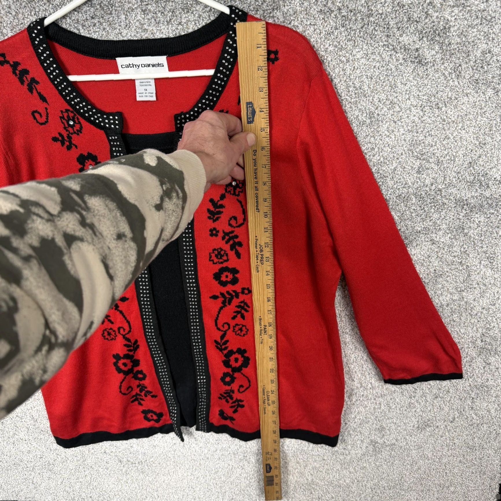 Vintage Cathy Daniels Cardigan Sweater Womens 1X Red Floral Rhinestone Embroidered Open Front 3/4 Sleeve Knit Black Trim Fashion Cardigan Size XL / US 12-14 / IT 48-50 - 2 Thumbnail