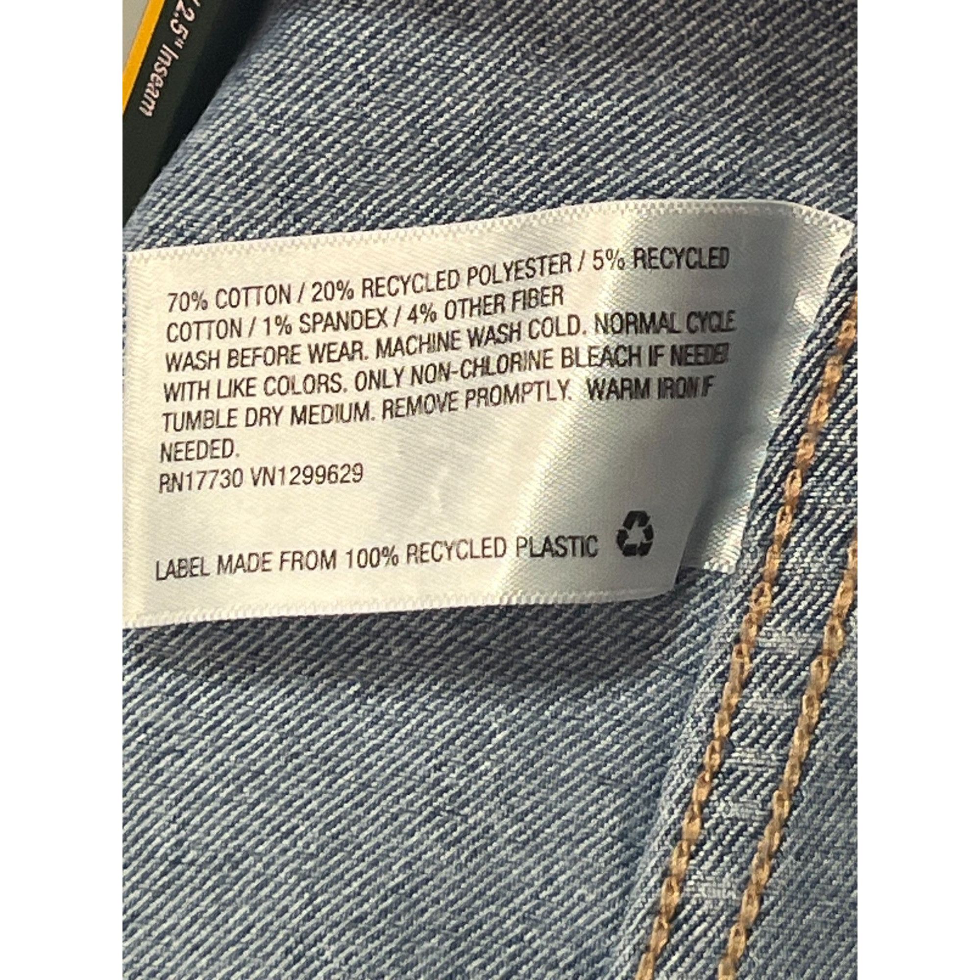 Other Wild Fable - Women's Super-High Rise Jean Shorts - 2.5" Ins Size 36" / US 14 / IT 50 - 10 Thumbnail