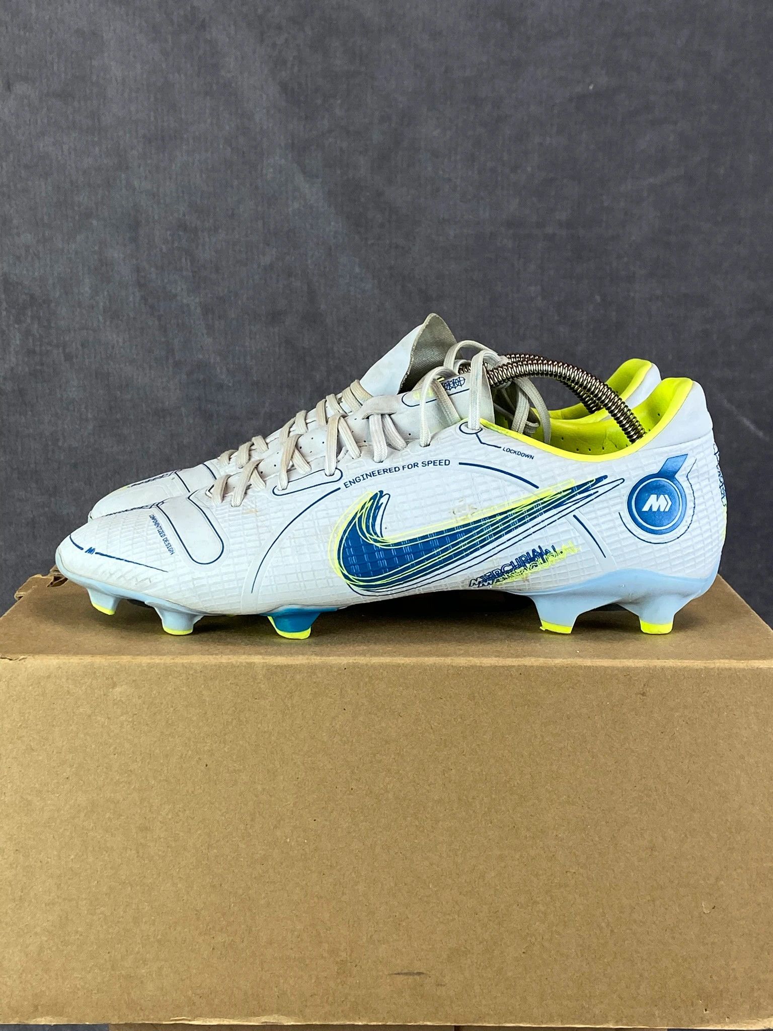 Nike Nike White Football Boots 40.5 Engineered for Speed Size US 7.5 / EU 40-41 - 2 Thumbnail