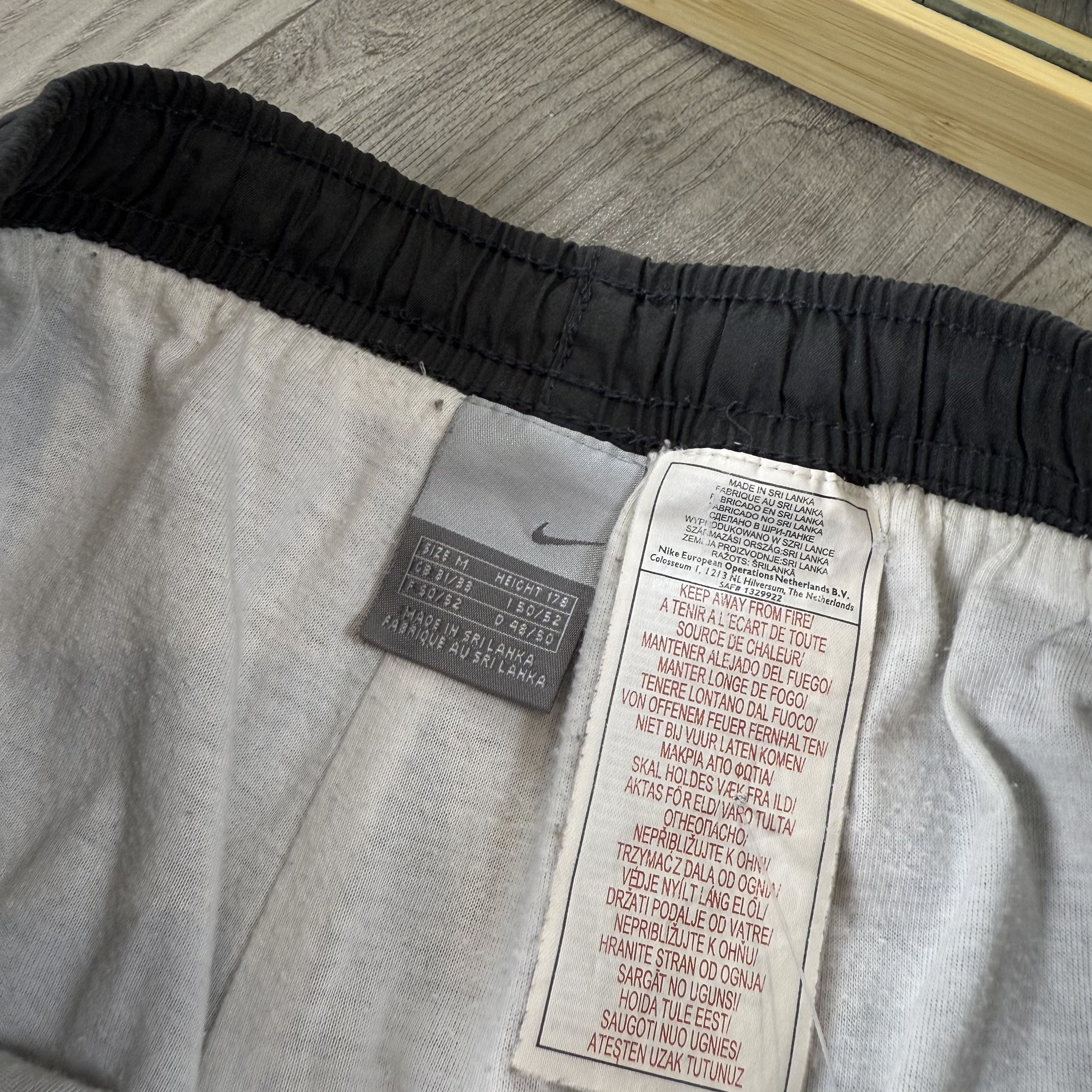 Nike Vintage Nike 90s Gorpcore Nylon Track Pants Size US 32 / EU 48 - 8 Thumbnail